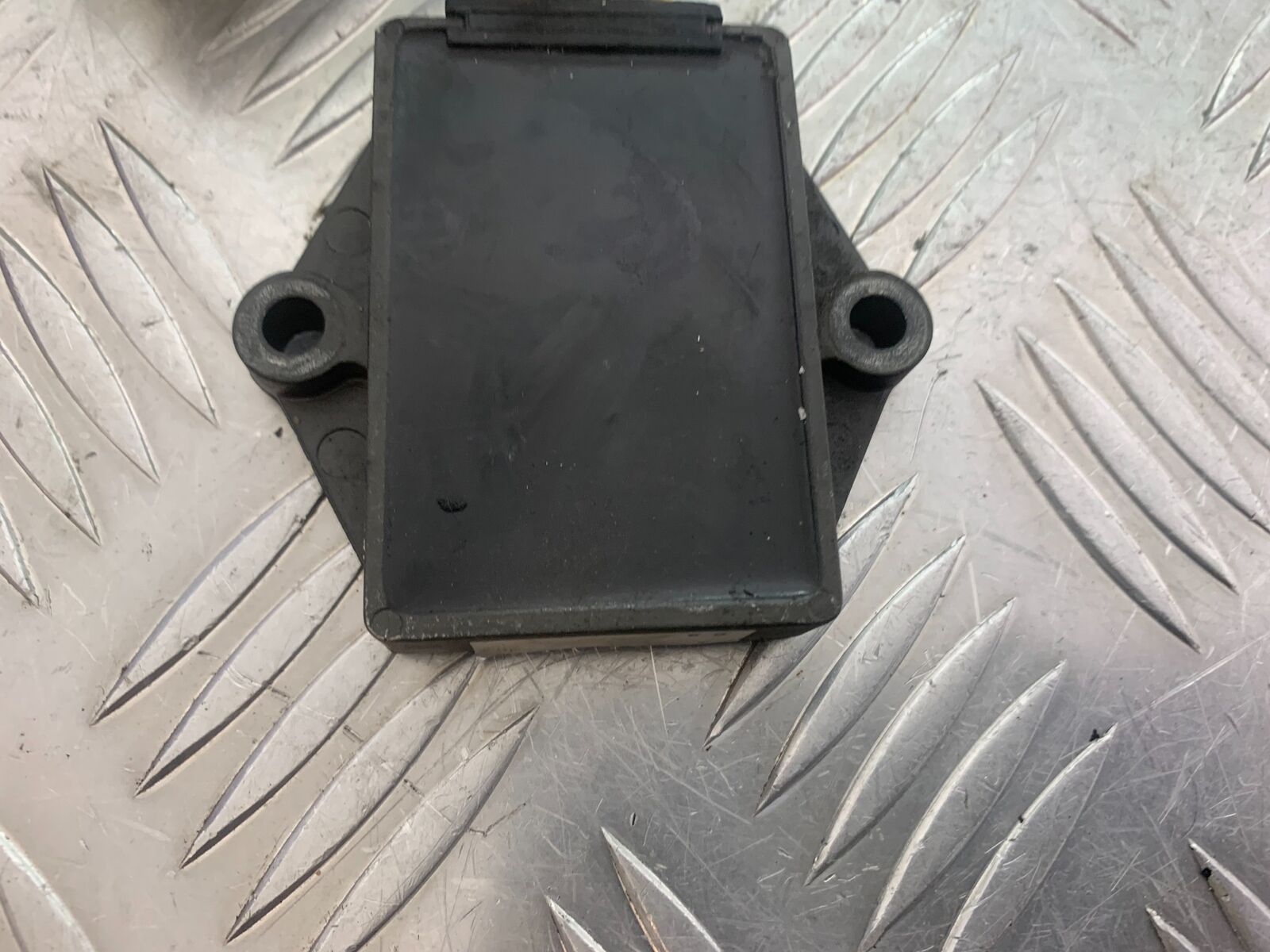 HONDA VFR400 VFR 400 NC21 REGULATOR   YEAR 1986-87 (CMB1043)