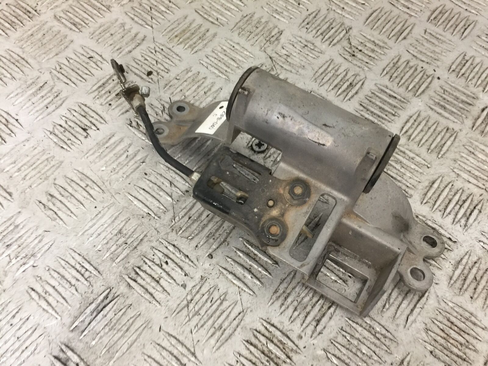 YAMAHA XT1200 Z SUPER TENERE TANK BRACKET  YEAR  2010-2021 (STOCK 894)