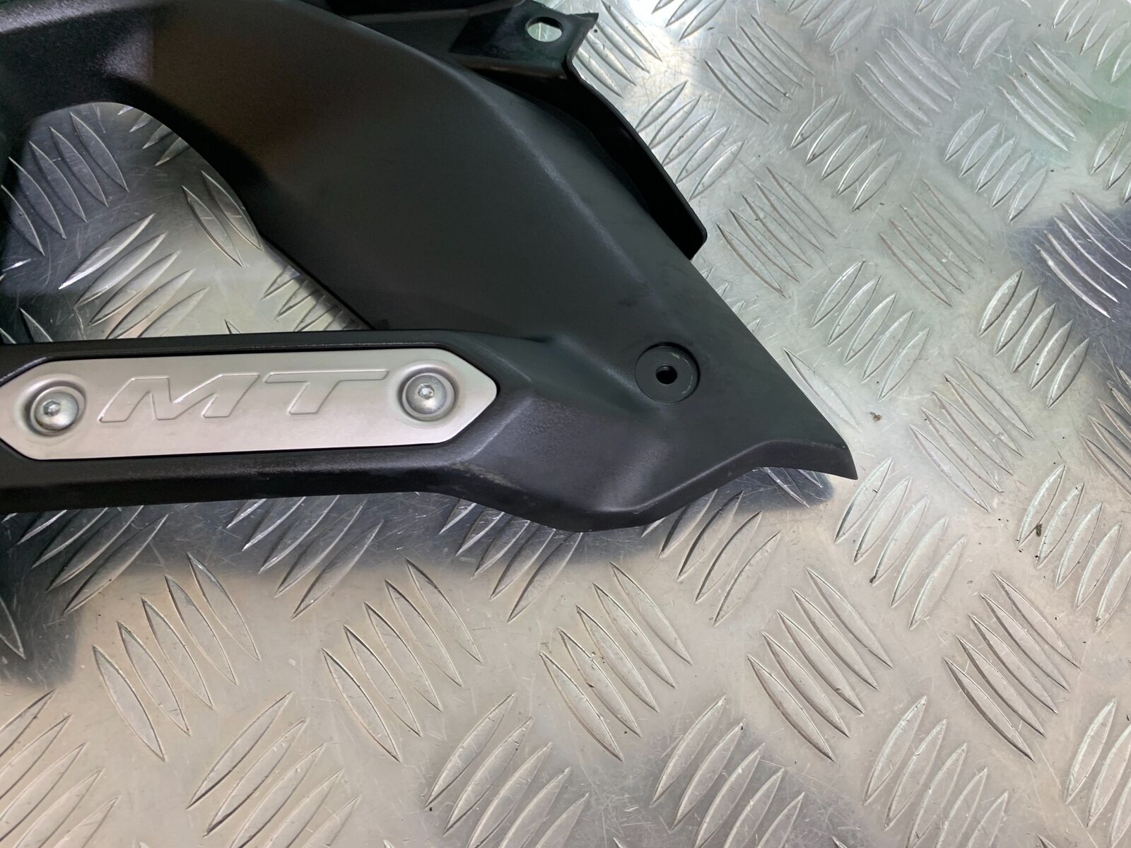 YAMAHA MT 125 MT125 LEFT FAIRING PANEL  YEAR 2021-2024 ABS (CMB1010)