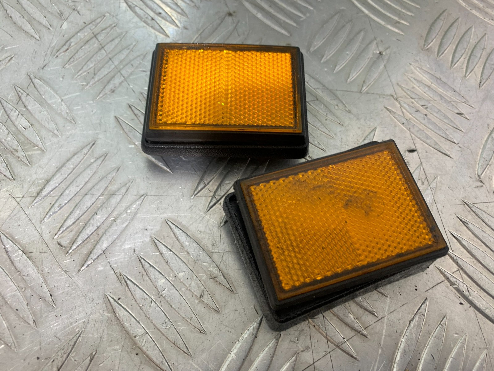 HONDA GL500 GL 500 SILVERWING REFLECTORS  YEAR 1981-82 (CMB1168)