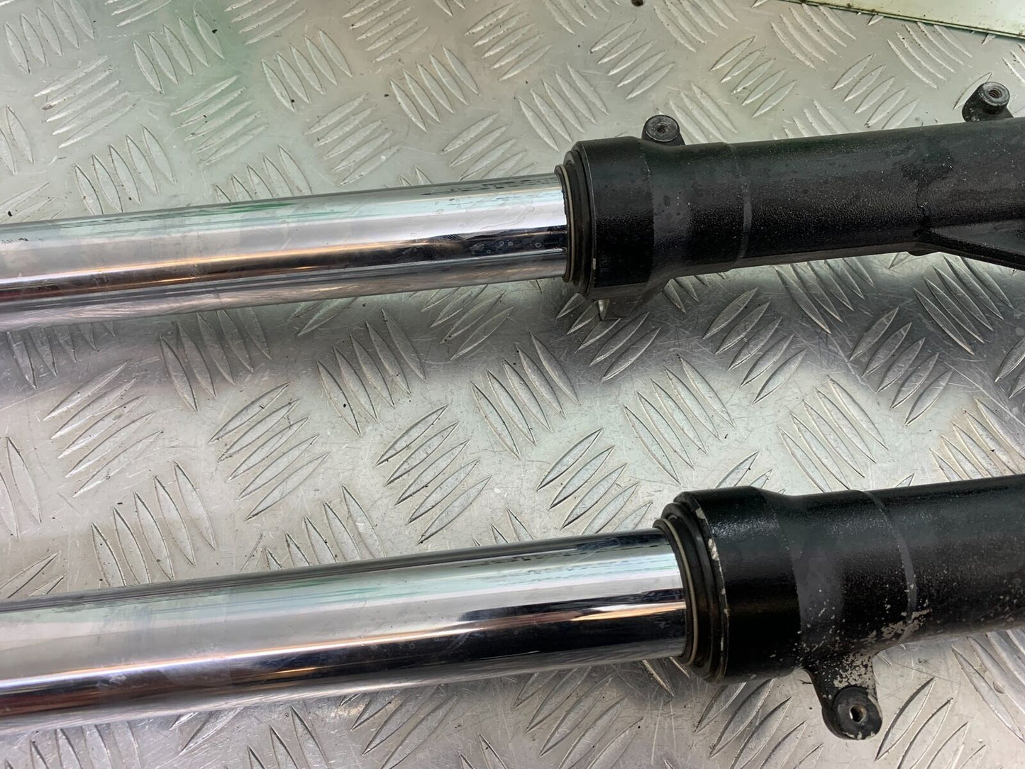 BMW F800 GT FORKS  YEAR 2013-2017 (CMB1031)