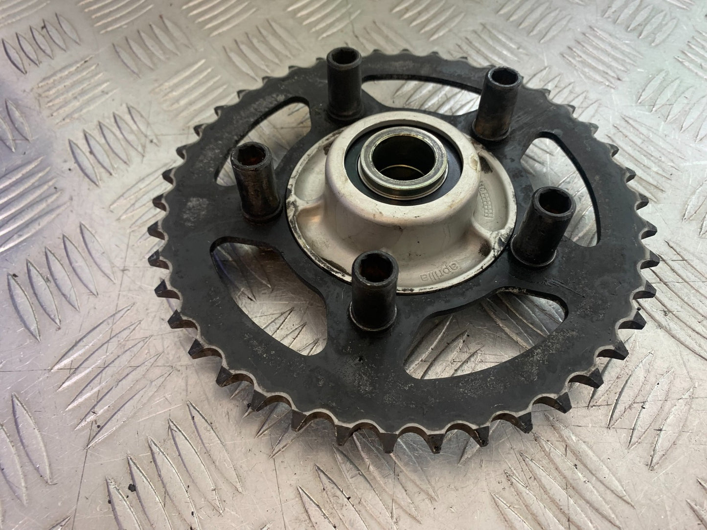 APRILIA RSV4 FACTORY REAR SPROCKET CARRIER  YEAR 2009-2012 (CMB1224)