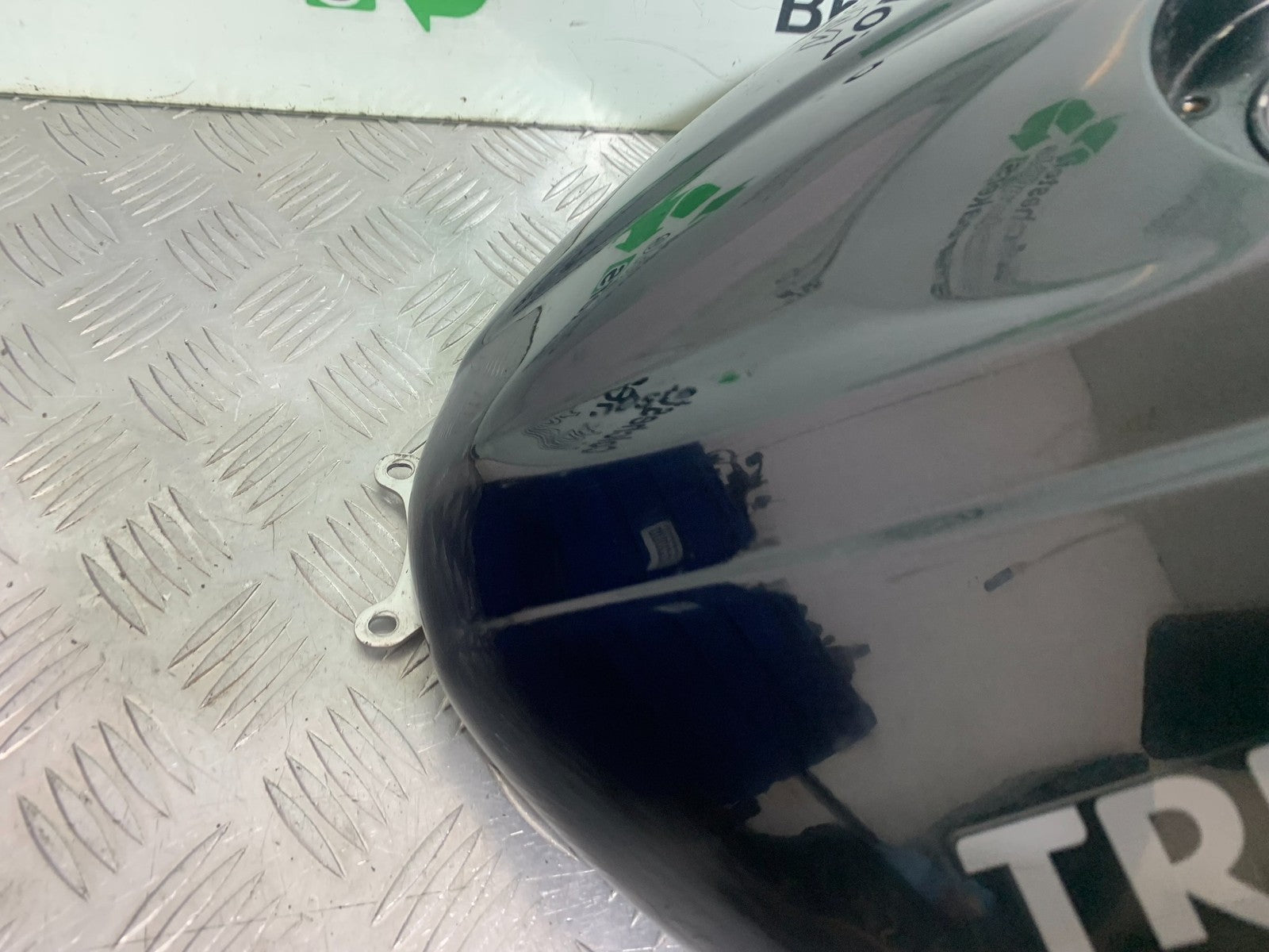 TRIUMPH 675 STREET TRIPLE PETROL TANK   2013-2016 (CMB1186)