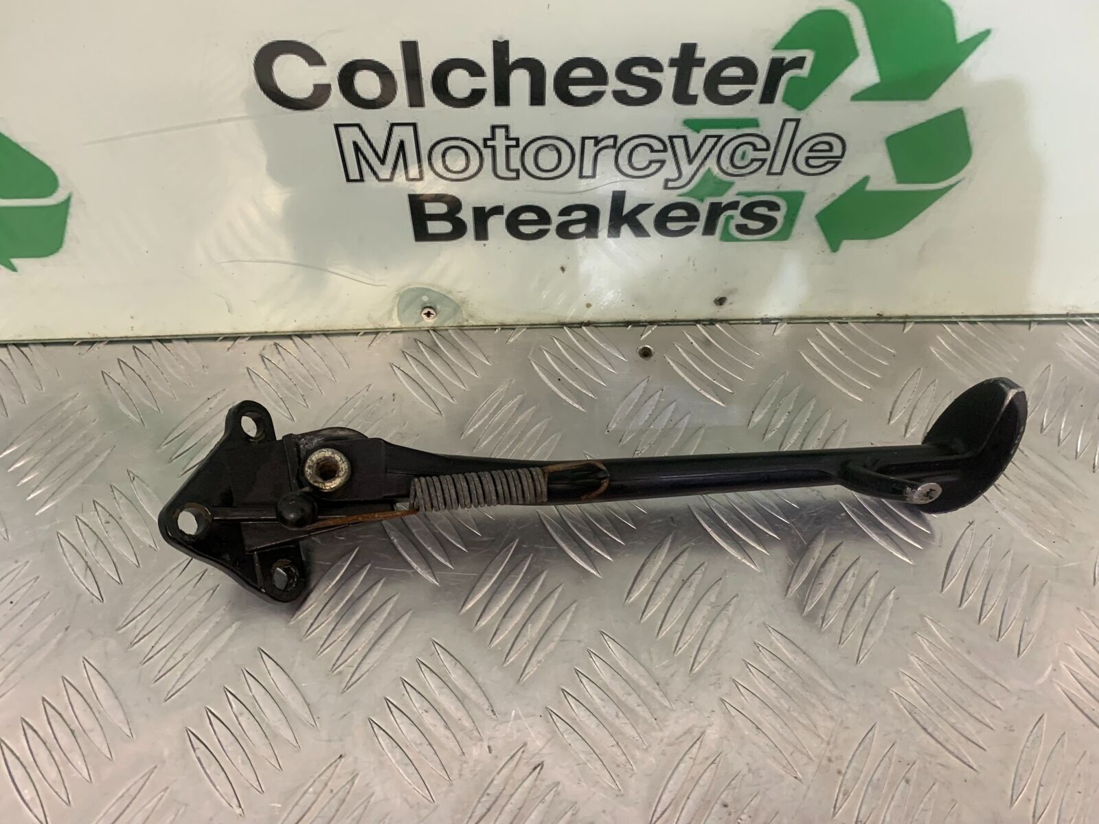 TRIUMPH 955I SPRINT RS SIDE STAND   YEAR 1999-04 (STOCK 989)