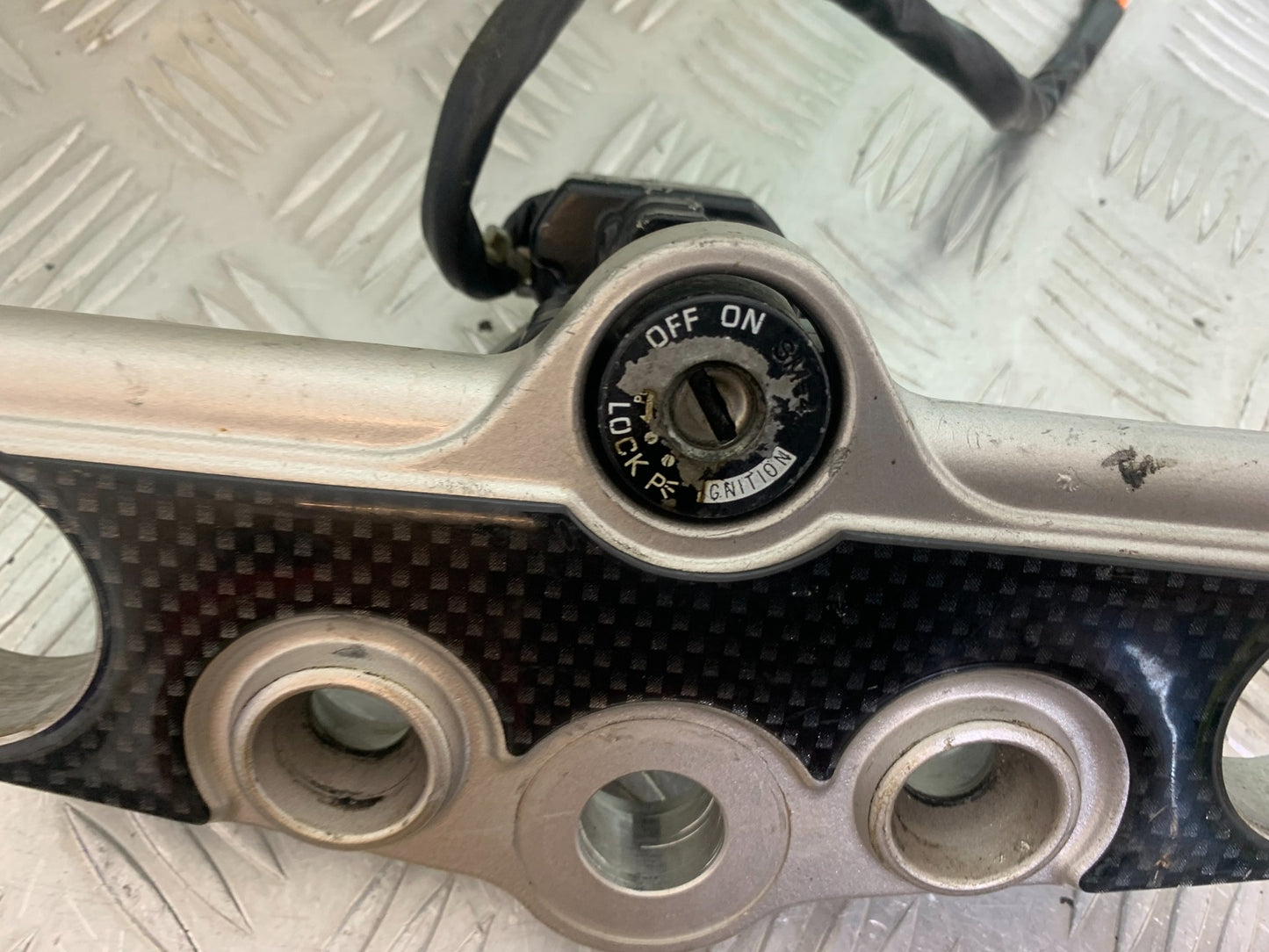 SUZUKI GSF1200  GSF 1200 BANDIT LOCKS AND KEY   YEAR 1997-2000 (CMB1149)
