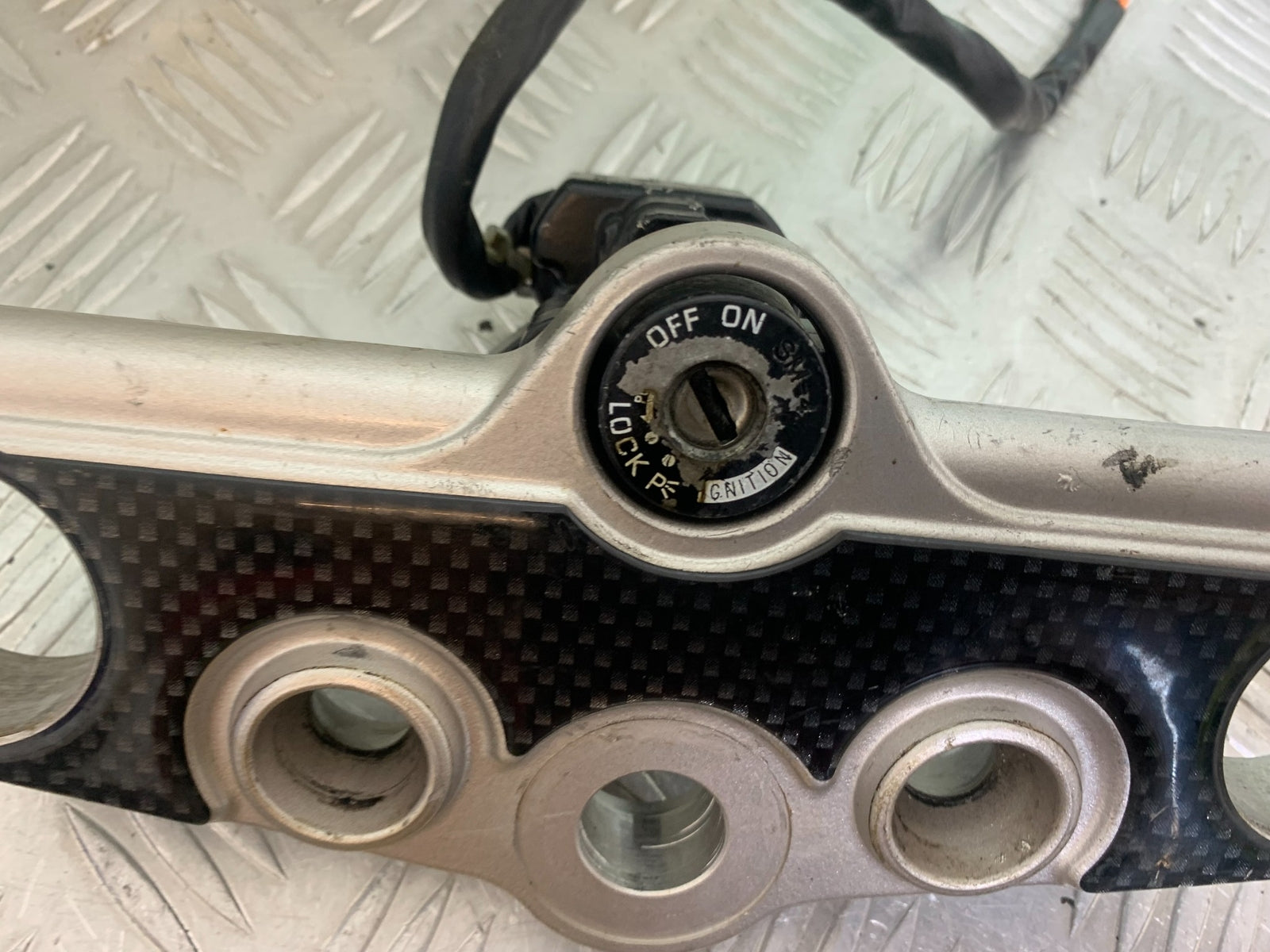 SUZUKI GSF1200  GSF 1200 BANDIT LOCKS AND KEY   YEAR 1997-2000 (CMB1149)