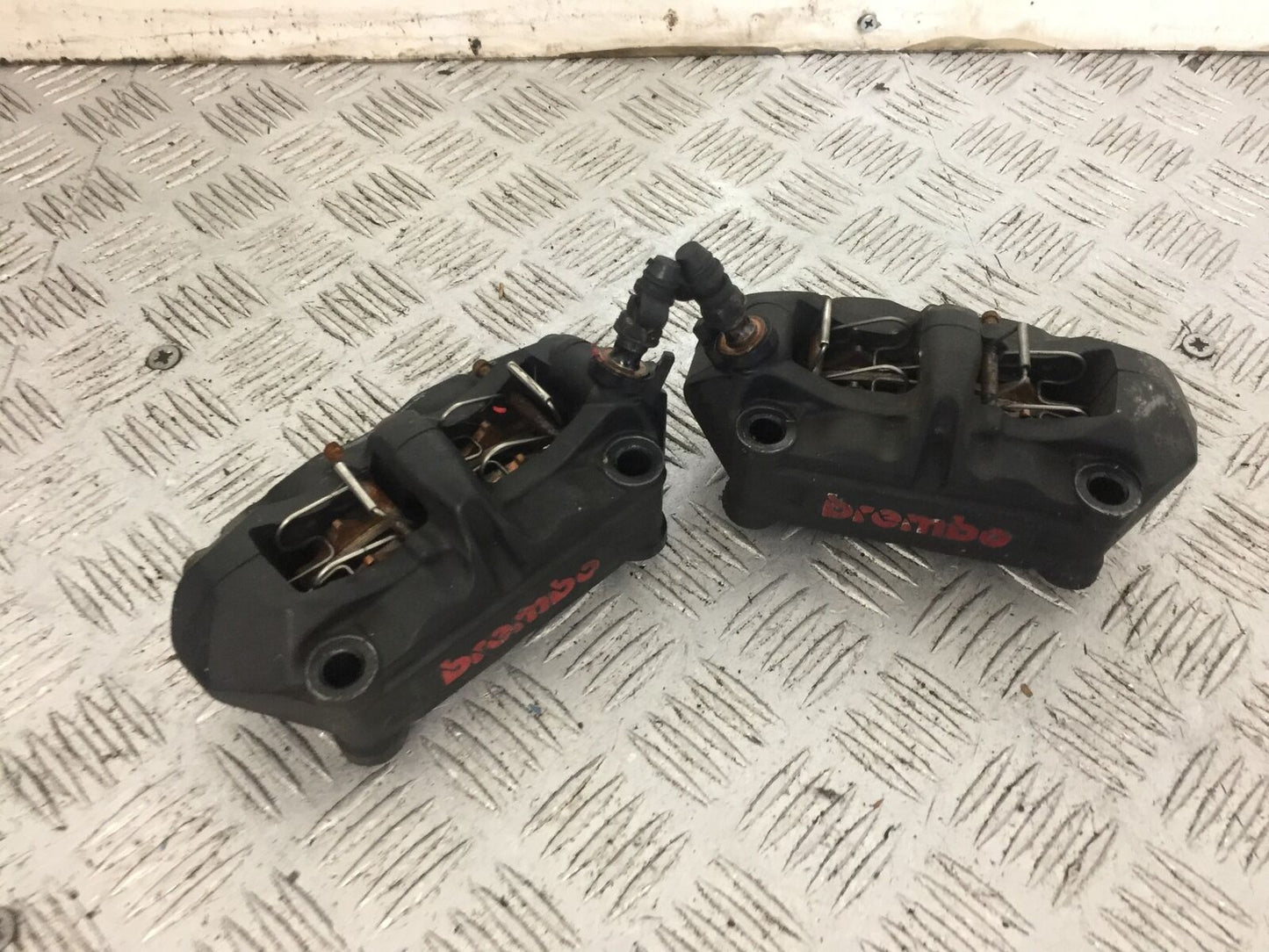 TRIUMPH 1050 SPEED TRIPLE FRONT BRAKE CALIPERS  YEAR 2012-2015 (STOCK 752)