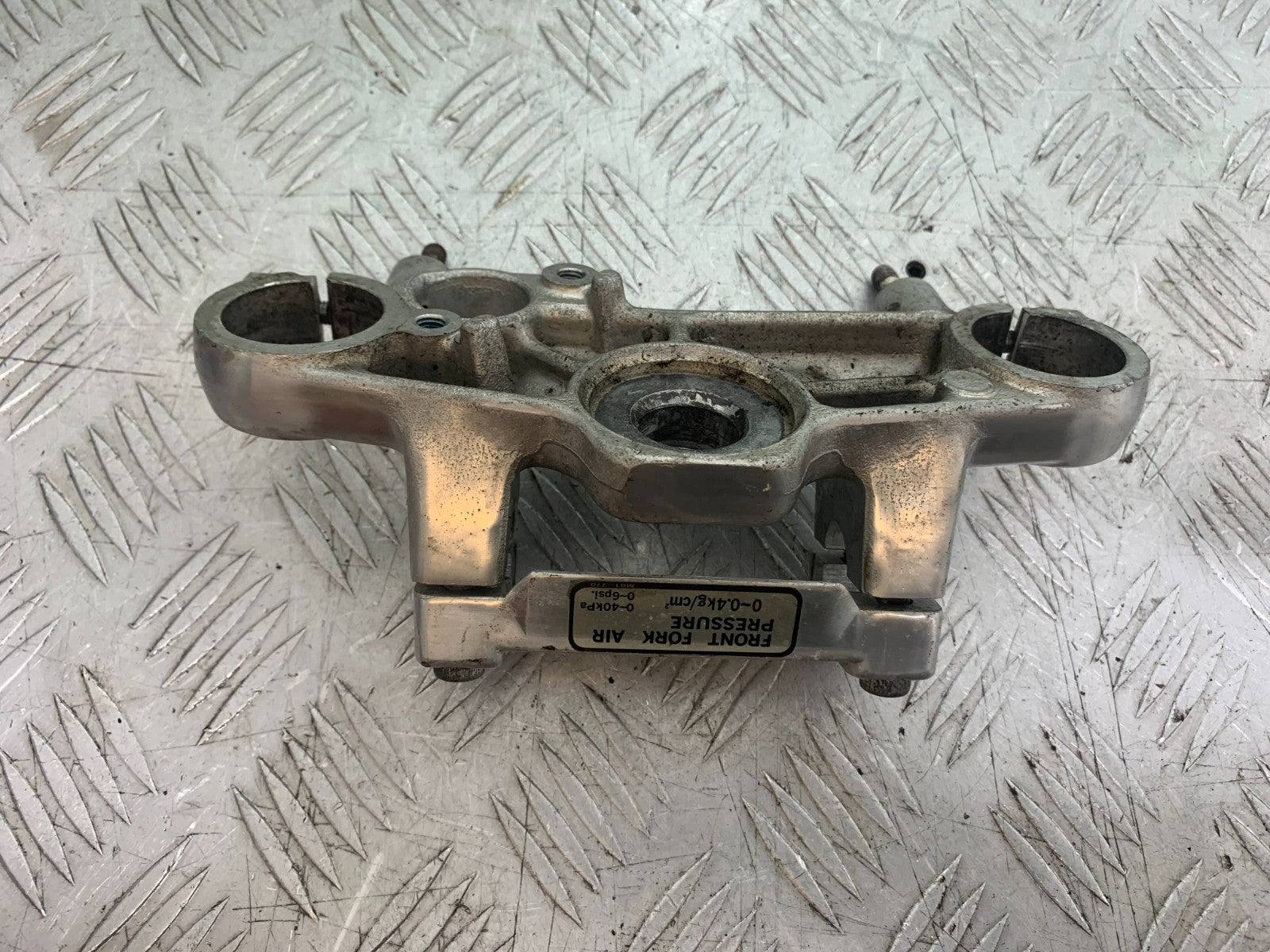 HONDA VT700 VT 700 SHADOW TOP YOKE  YEAR 1984-85 (CMB1328)