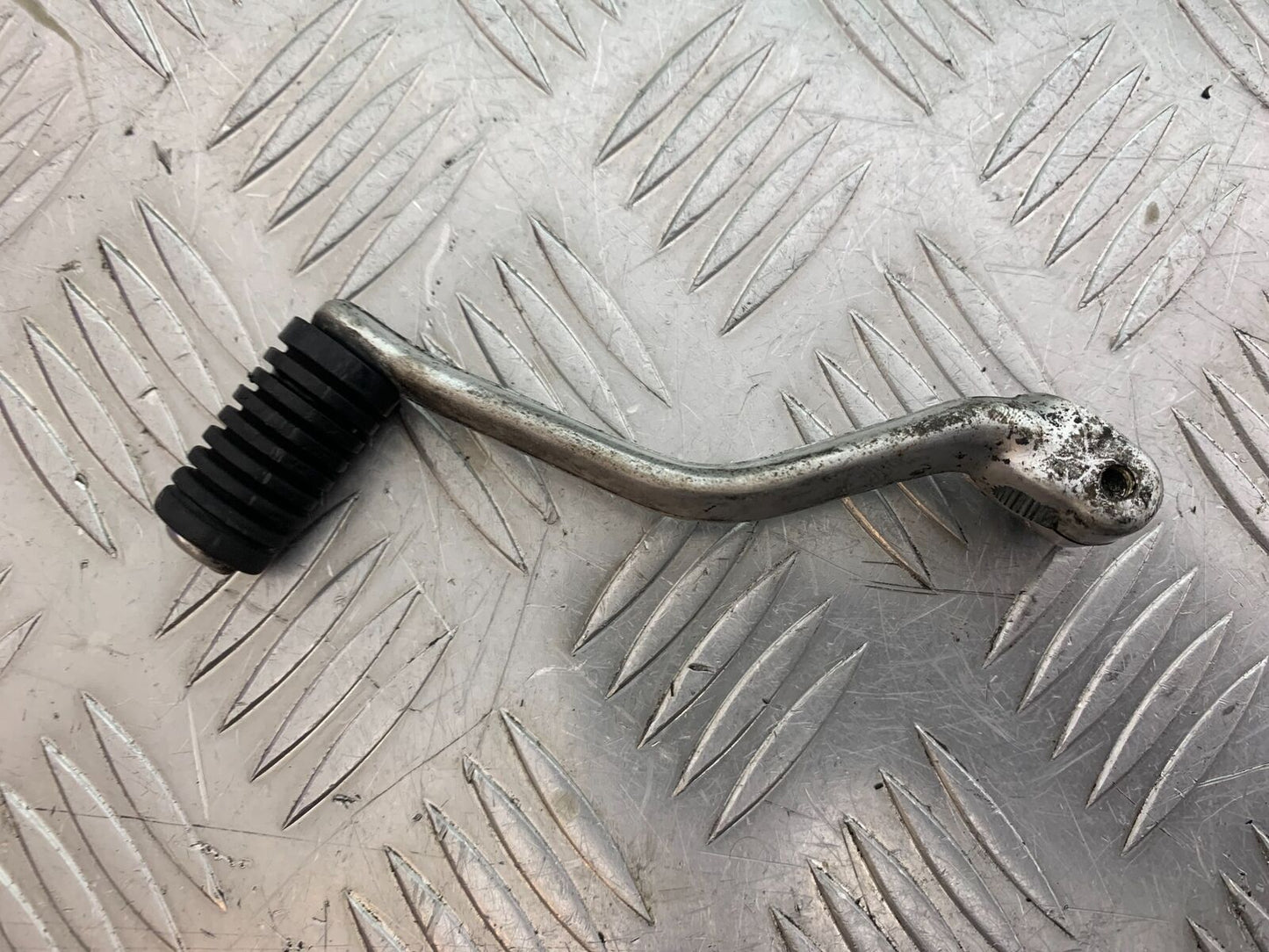 HONDA CBR1100 BLACKBIRD GEAR LEVER  YEAR 1999-2005 (CMB1103)
