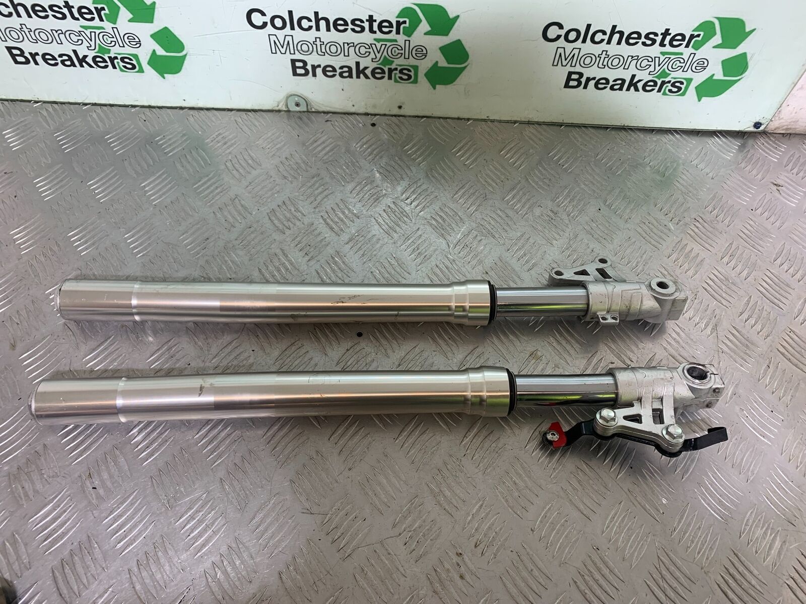 BENELLI BN125 BN 125 FORKS (DAMAGED-BENT)  YEAR 2018-2021 (CMB1080)