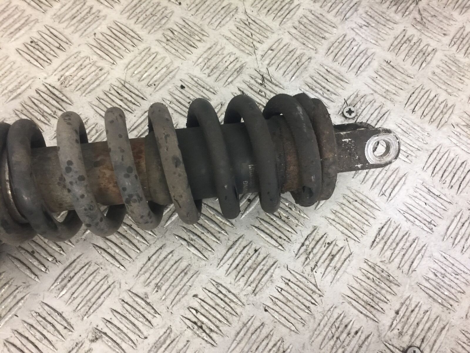 TRIUMPH TIGER 800 REAR SHOCK  YEAR 2013 (STOCK 643)