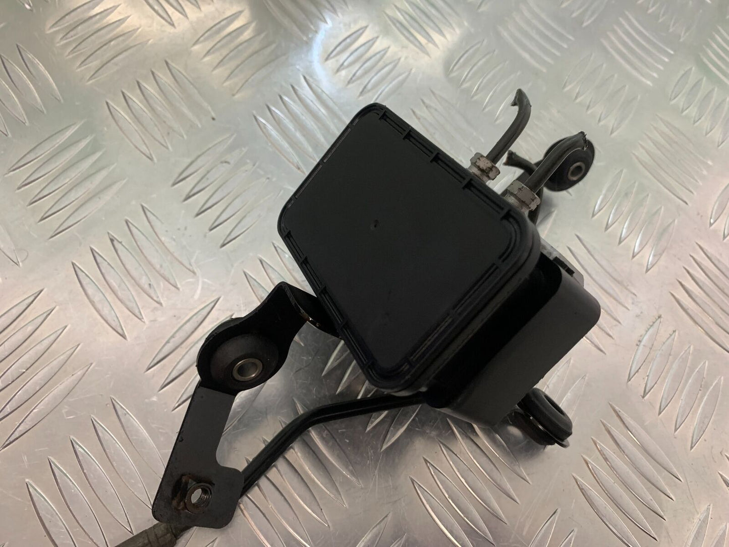 TRIUMPH TIGER 800 XCA ABS PUMP   YEAR 2015-2017 (STOCK 940)
