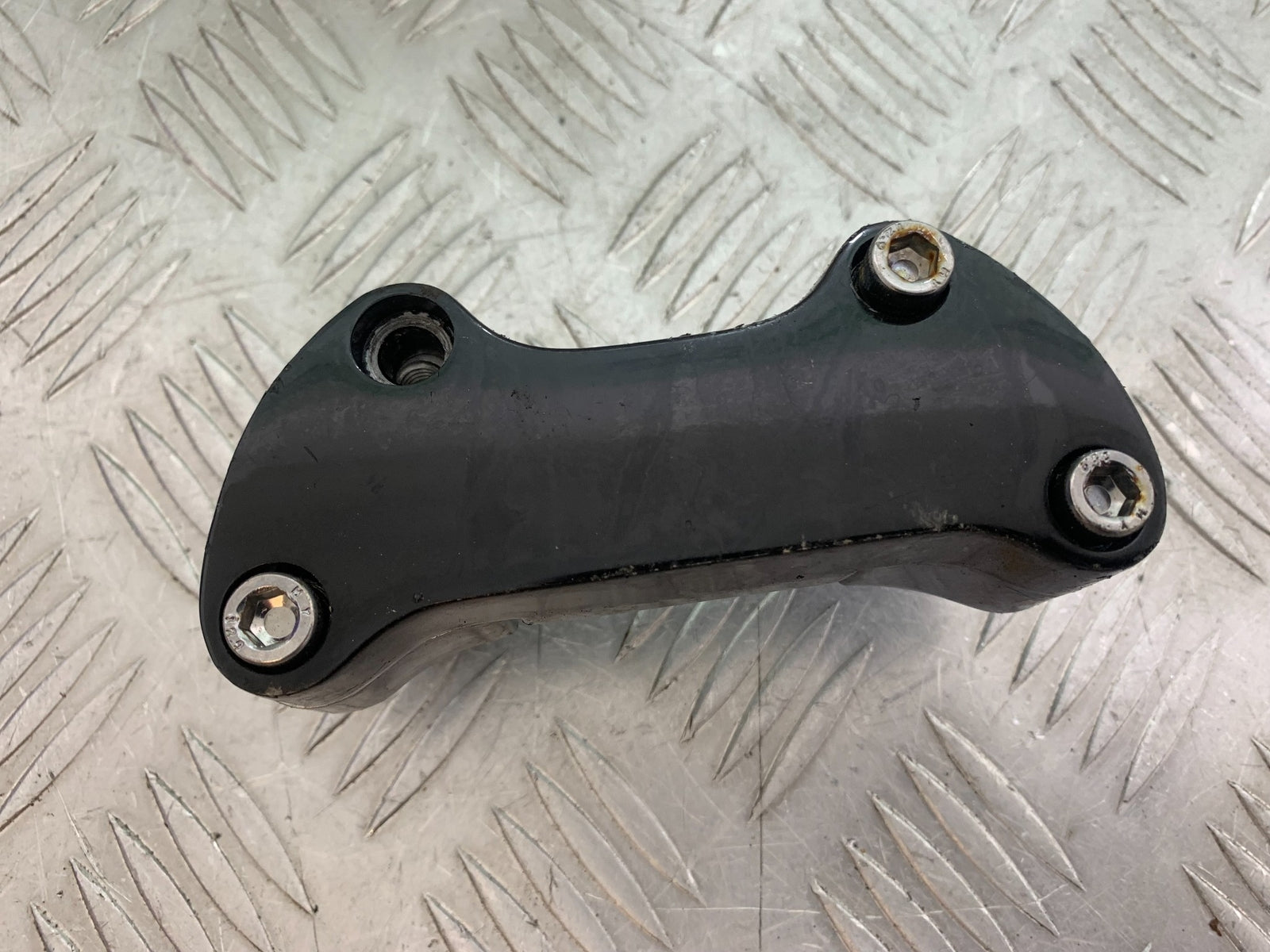 HARLEY DAVIDSON FXS BLACKLINE 1585 HANDLEBAR RISERS  YEAR 2012 (CMB1147)