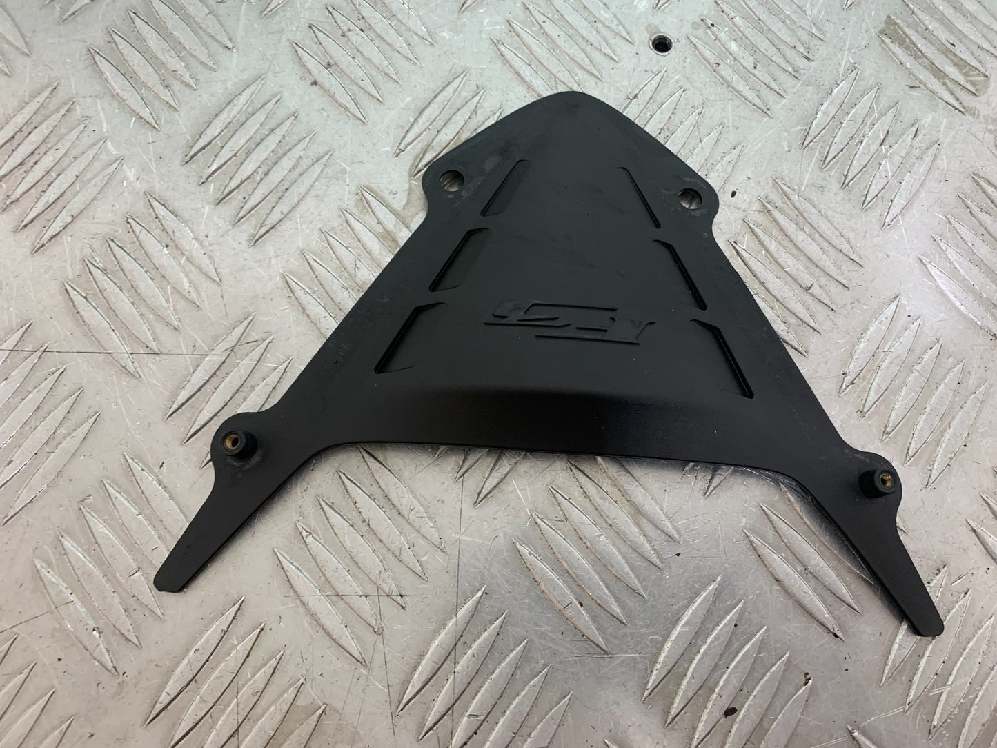MV AGUSTA 800 F3 SCREEN INFILL COVER   YEAR 2013-2016 (CMB1152)