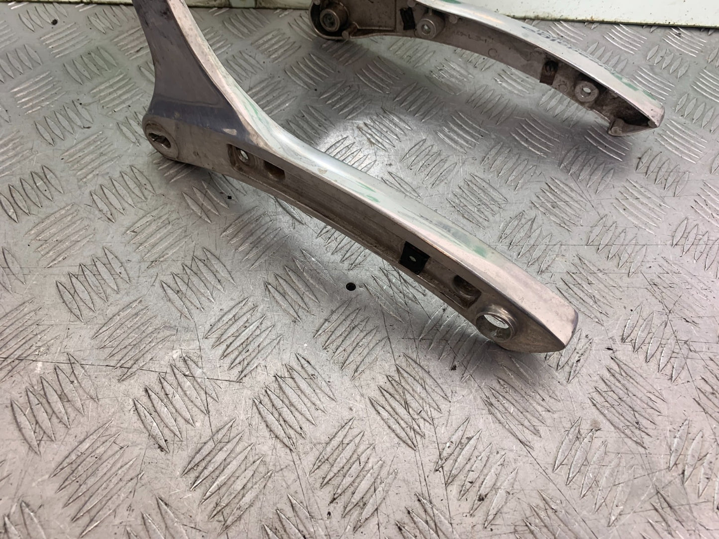 HONDA VT700 VT 700 SHADOW BACK REST  YEAR 1984-85 (CMB1328)