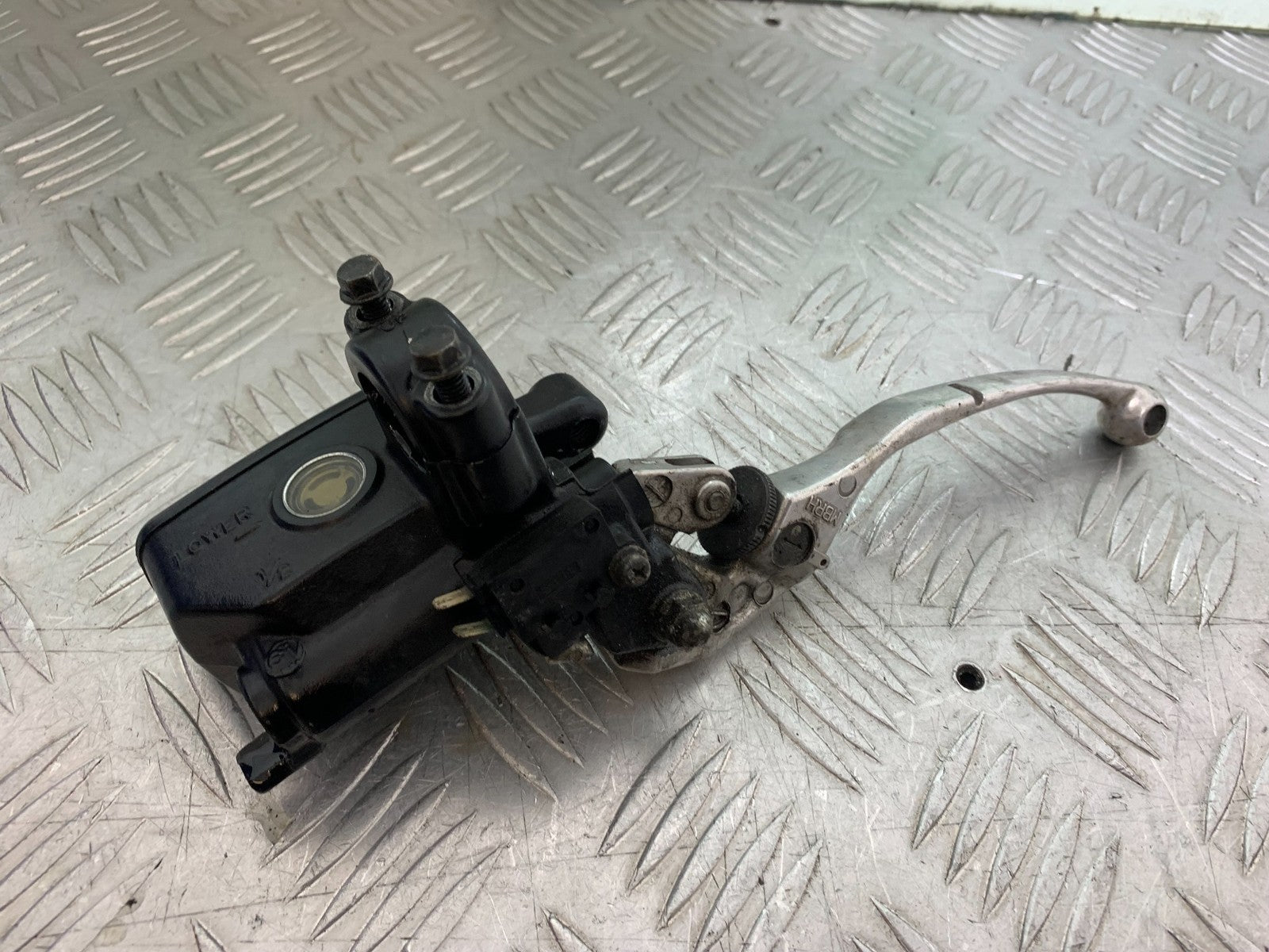 HONDA CBF600 CBF 600 FRONT BRAKE MASTER CYLINDER   YEAR 2004 -07 (CMB1247)