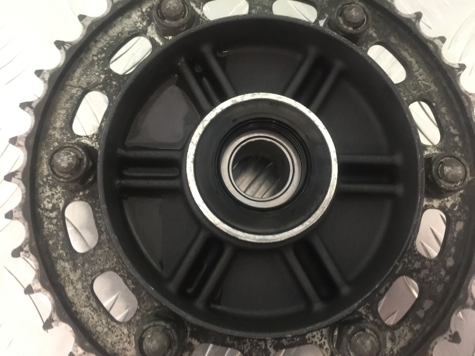 HONDA CBR1000 rr FIREBLADE SPROCKET CARRIER  2008-2011 (STOCK 930)