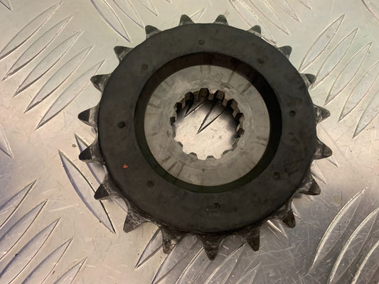 TRIUMPH 1050 SPRINT FRONT SPROCKET YEAR 2004-2007 (STOCK 956)