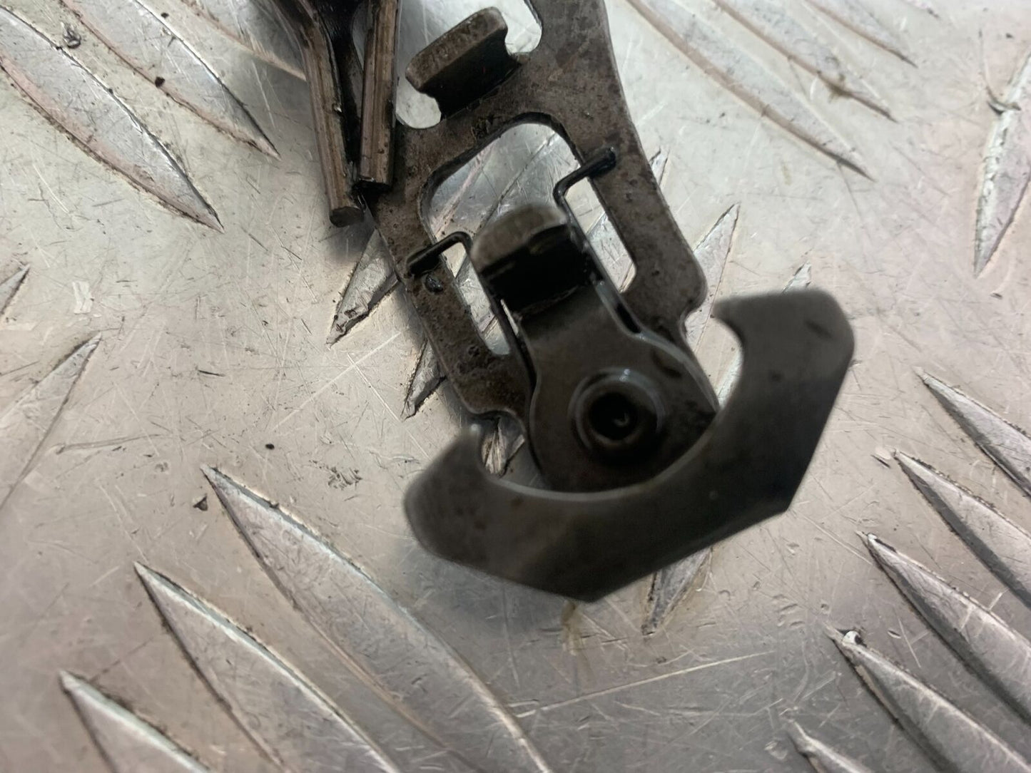 YAMAHA XT125 X XT 125 X GEAR LEVER SHAFT   2005-2011 (CMB1097)