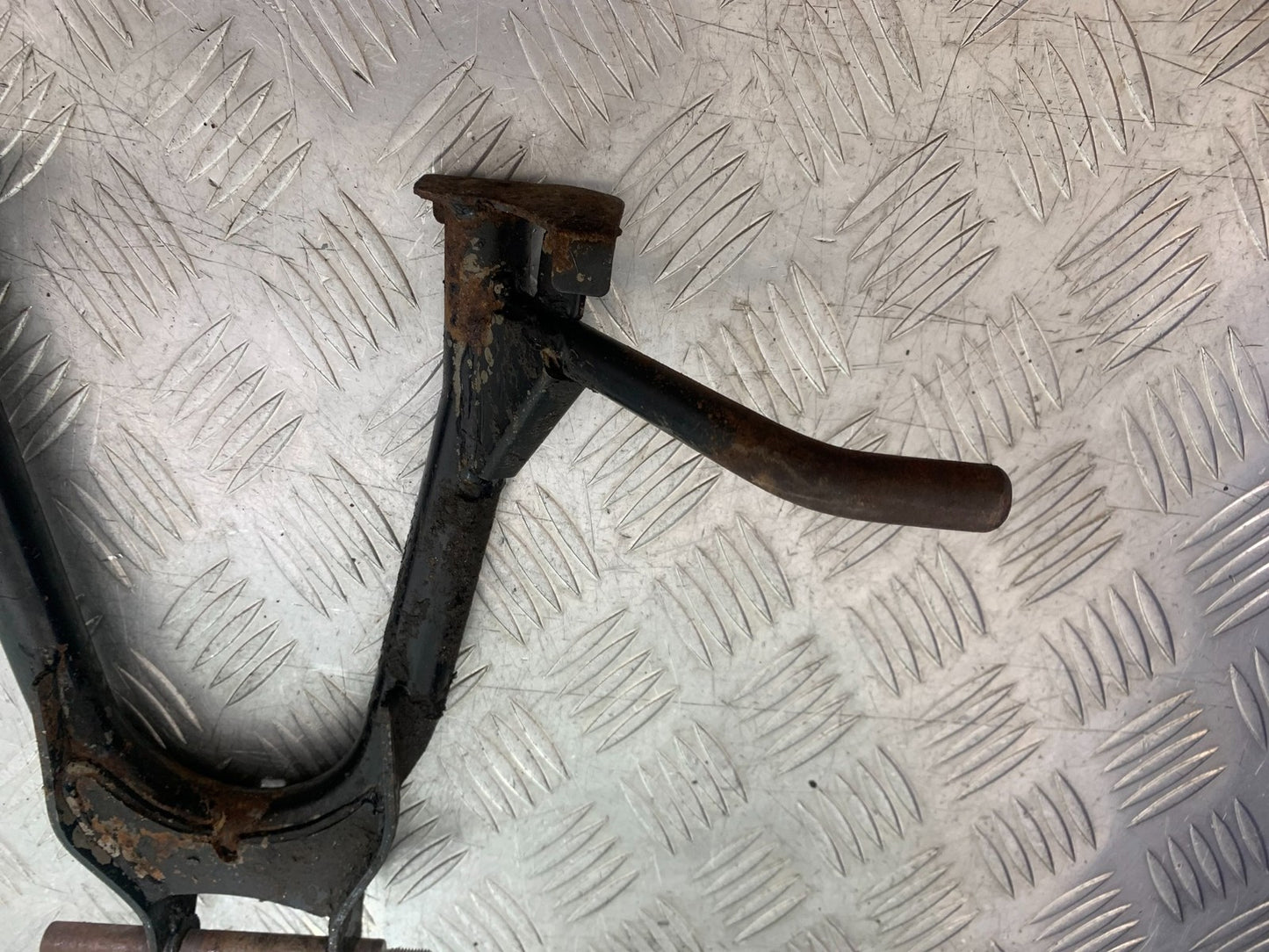 YAMAHA YBR125 CUSTOM CENTER STAND   YEAR 2008-2016 (CMB1192)