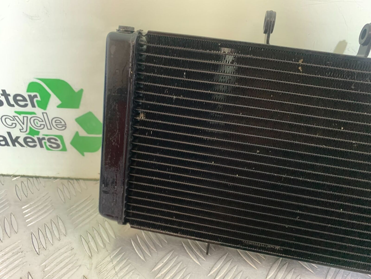 TRIUMPH TIGER 800 RADIATOR  YEAR 2011-2014 (CMB1113)