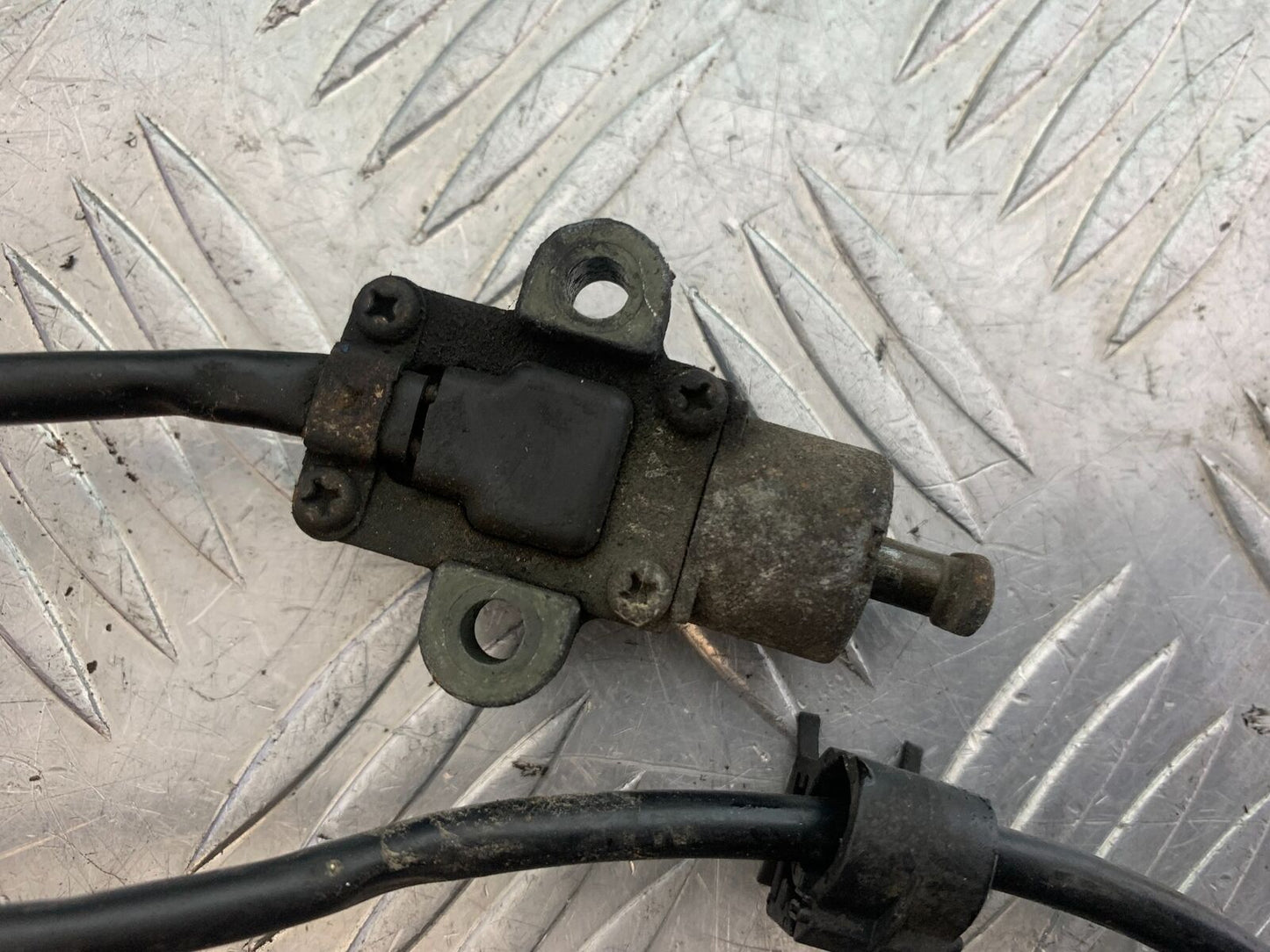 YAMAHA XJR1300 XJR 1300 SIDE STAND SWITCH   YEAR  1999-2003 (CMB1119)