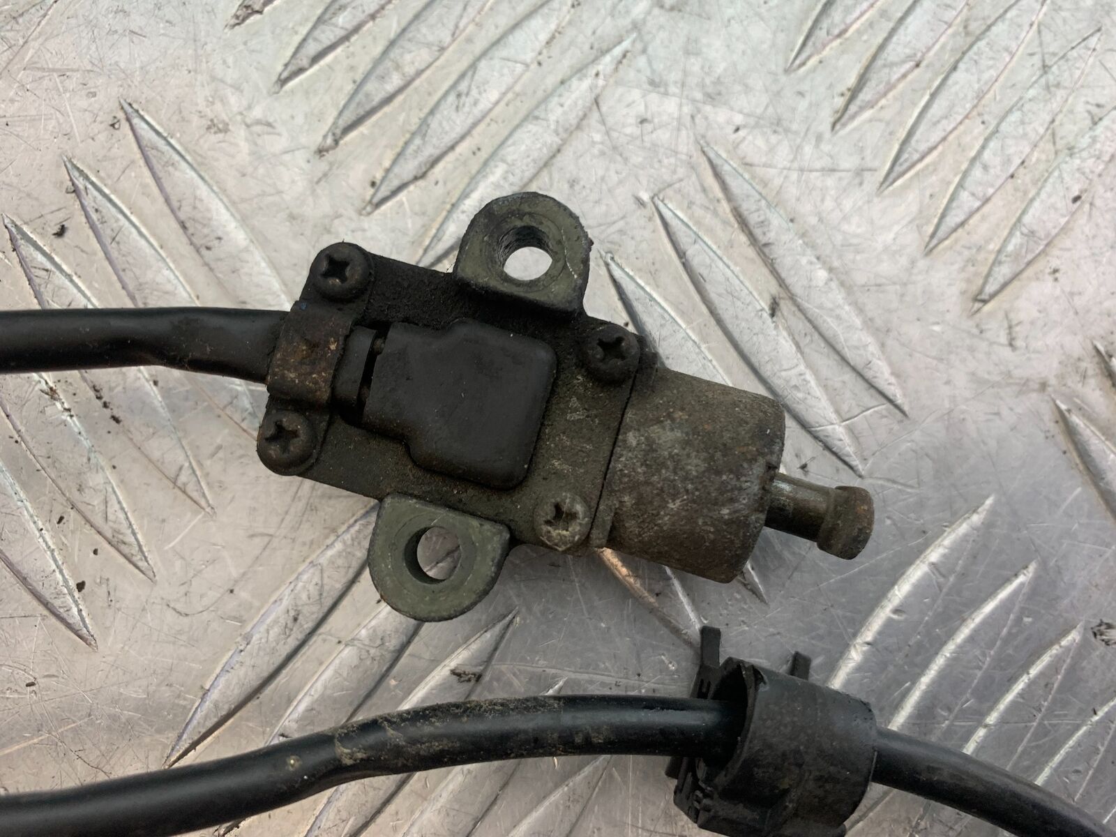 YAMAHA XJR1300 XJR 1300 SIDE STAND SWITCH   YEAR  1999-2003 (CMB1119)