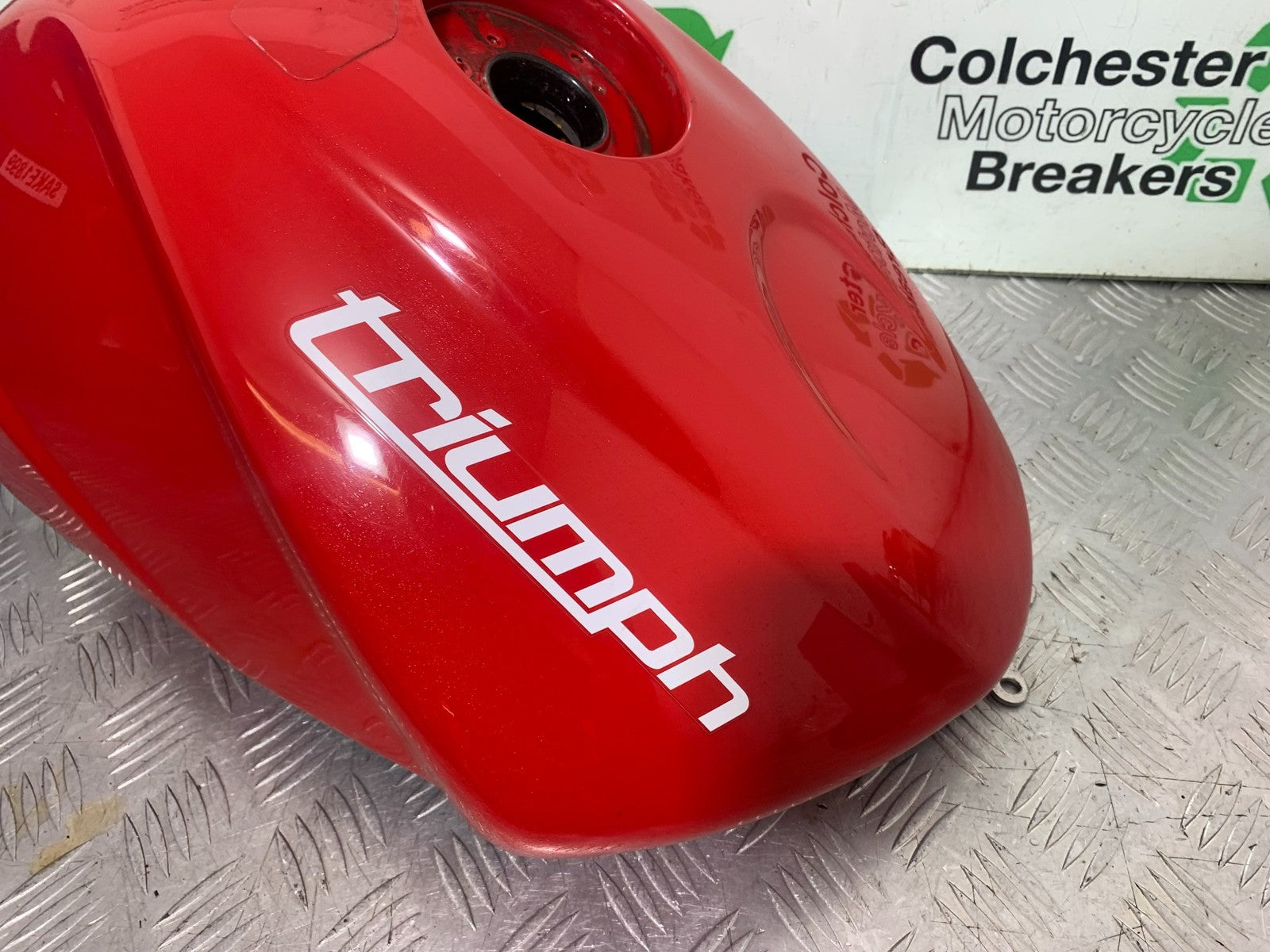 TRIUMPH 675 STREET TRIPLE R PETROL TANK  YEAR 2013 - 2016 (CMB1221)