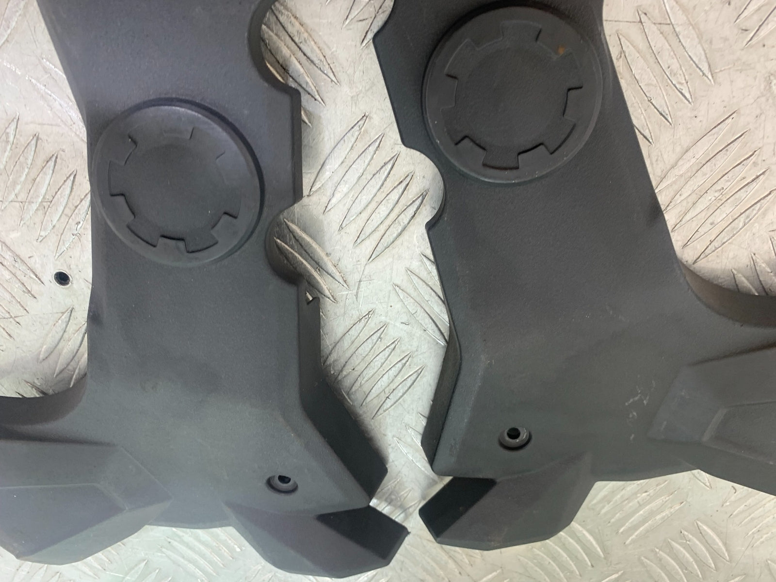 KAWASAKI Z125 Z 125 LEFT & RIGHT FRAME COVERS  YEAR  2018-2023 (CMB1167)