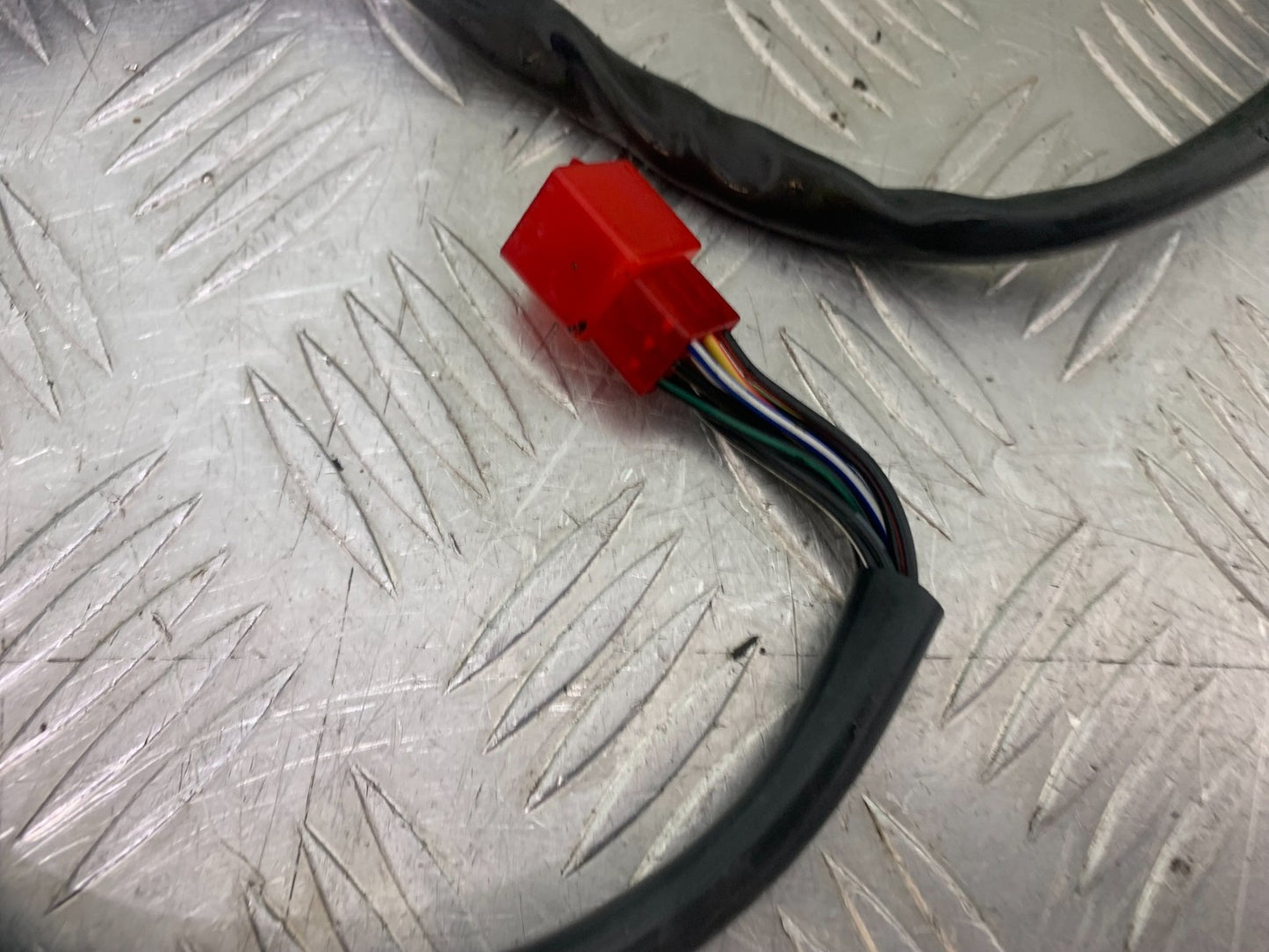 HONDA CBR1100 BLACKBIRD RIGHT SWITCH GEAR  YEAR 1999-2005 (CMB1232)
