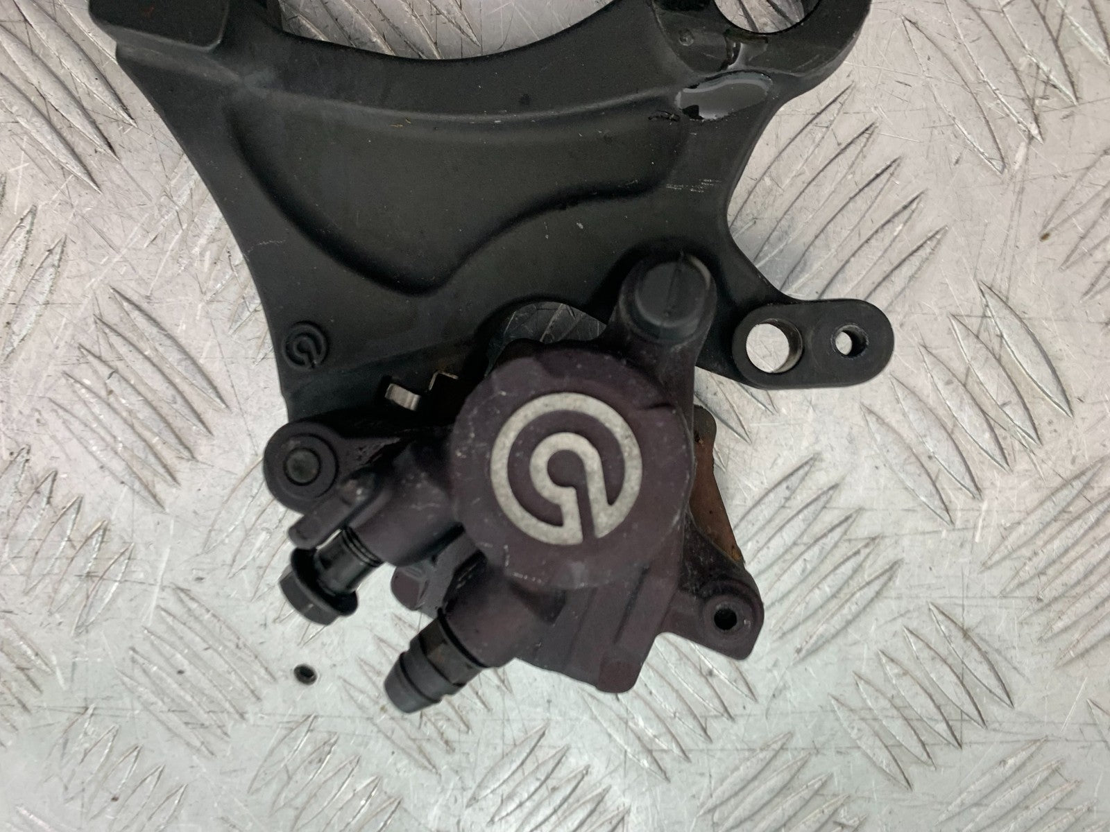 TRIUMPH 675 STREET TRIPLE RX REAR BRAKE CALIPER   2015- 2017 (CMB1299)