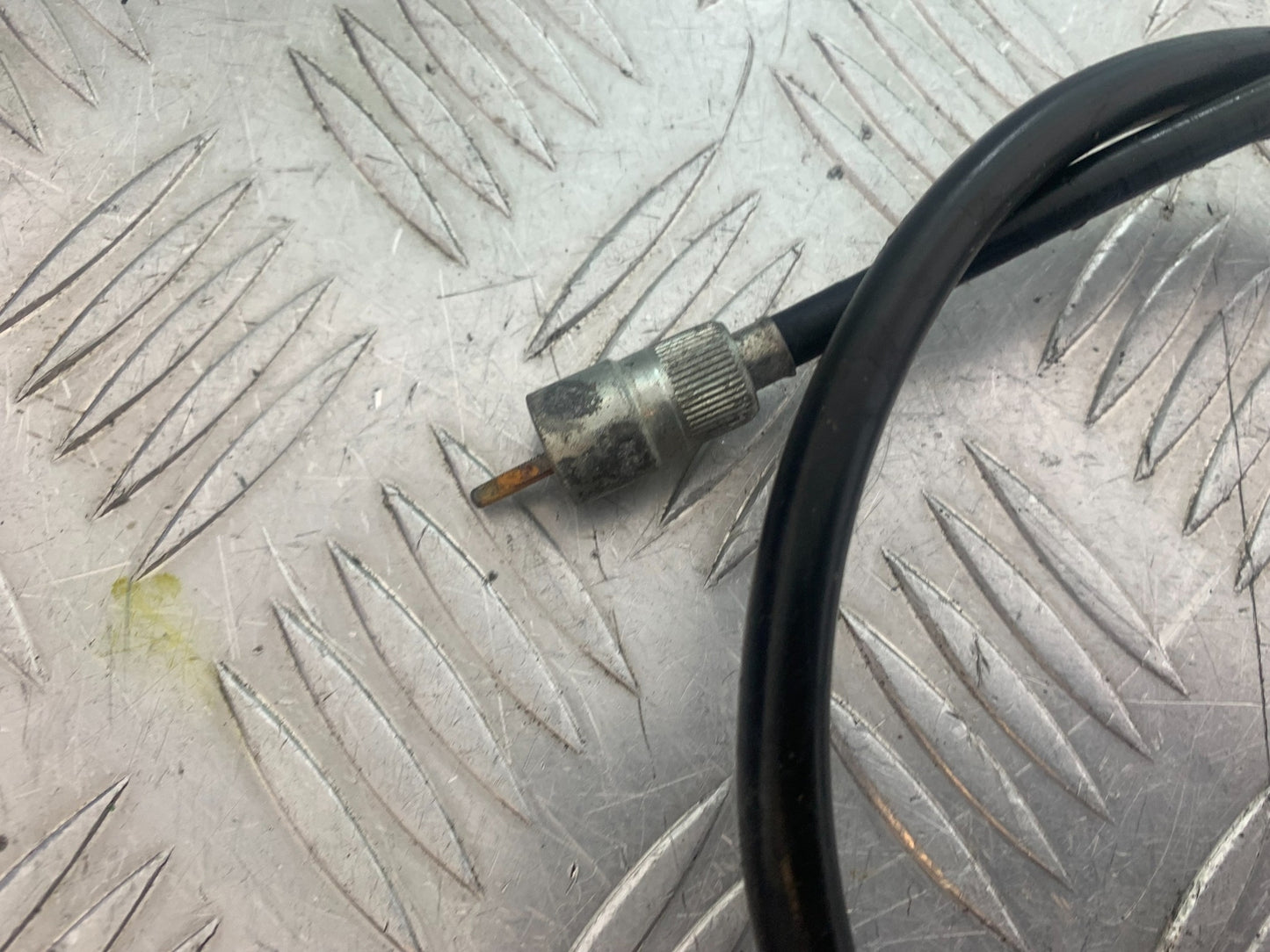 KAWASAKI GT550 GT 550 SPEEDO DRIVE AND CABLE  YEAR 1984-87 (CMB1141)