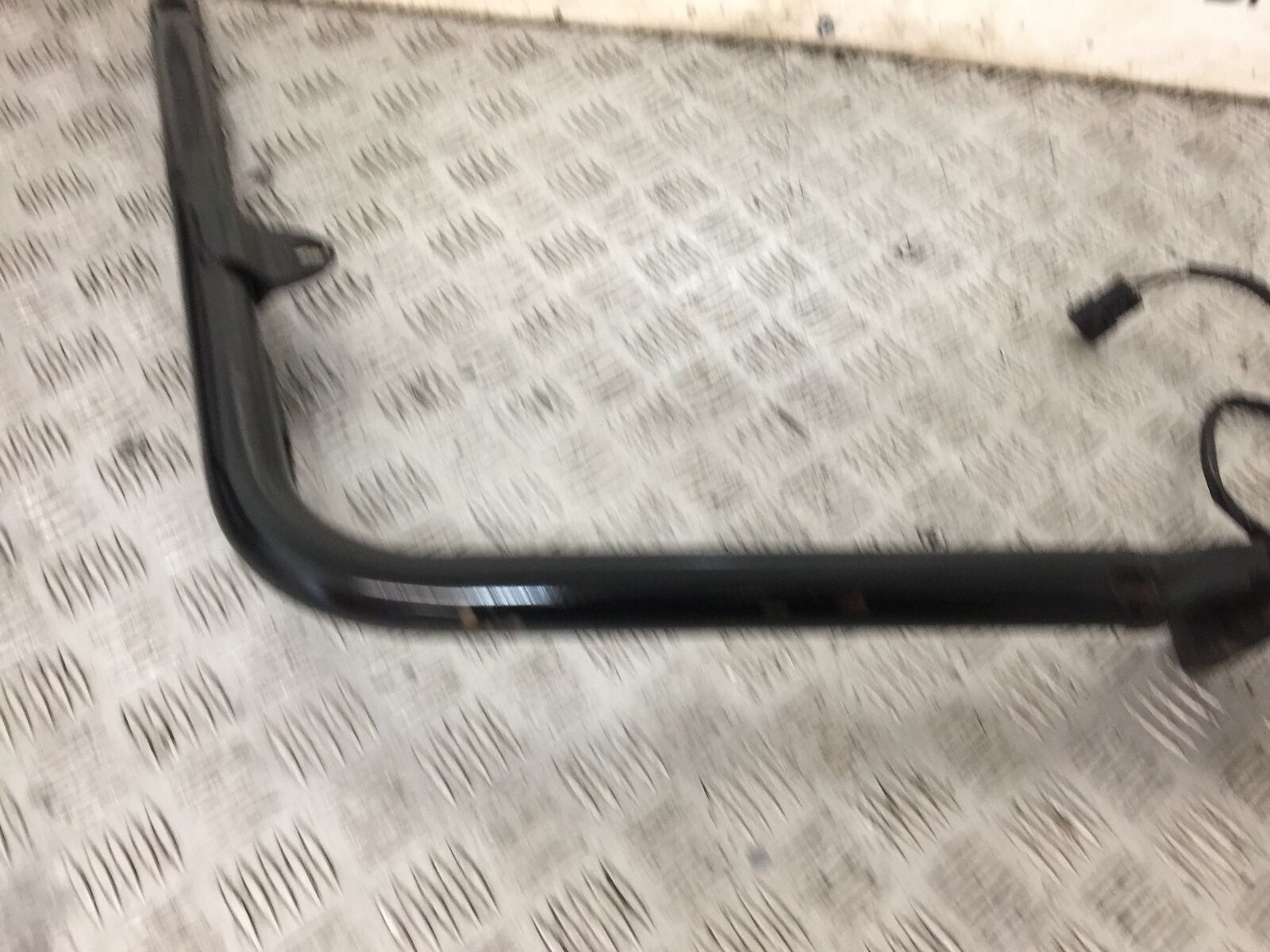 TRIUMPH BONNEVILLE 865 LEFT FRAME RAIL  YEAR 2008-2015 (STOCK 904)