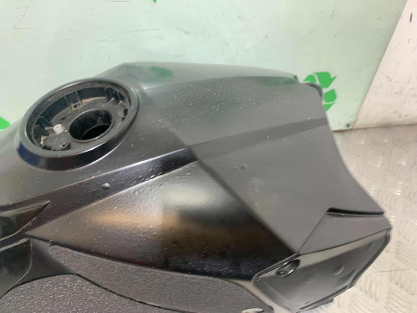 KTM 990 SUPER DUKE PETROL TANK   YEAR 2007-2011  (CMB1207)