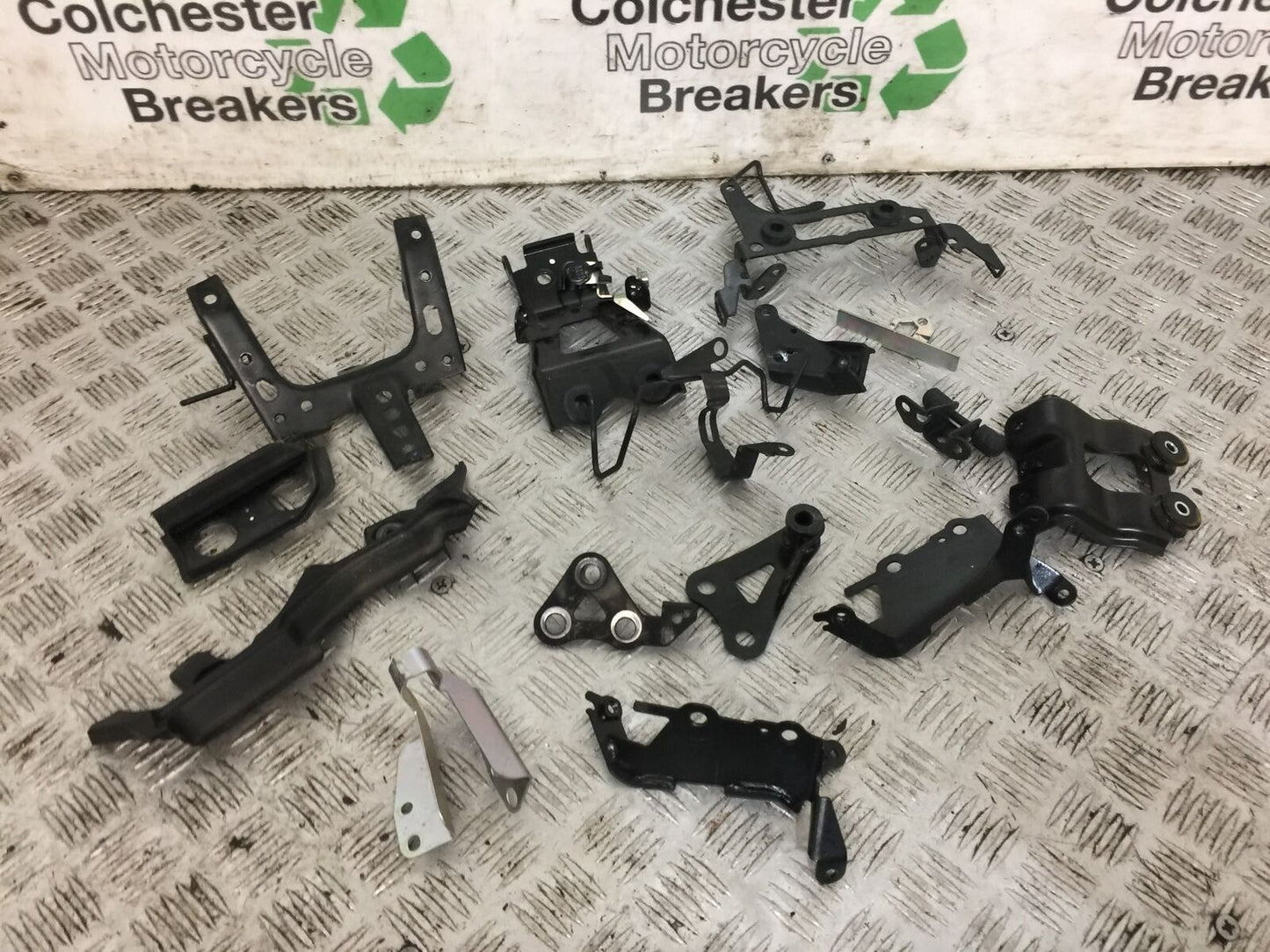 YAMAHA MT03 JOB LOT BRACKETS  YEAR 2018  (STOCK 801)