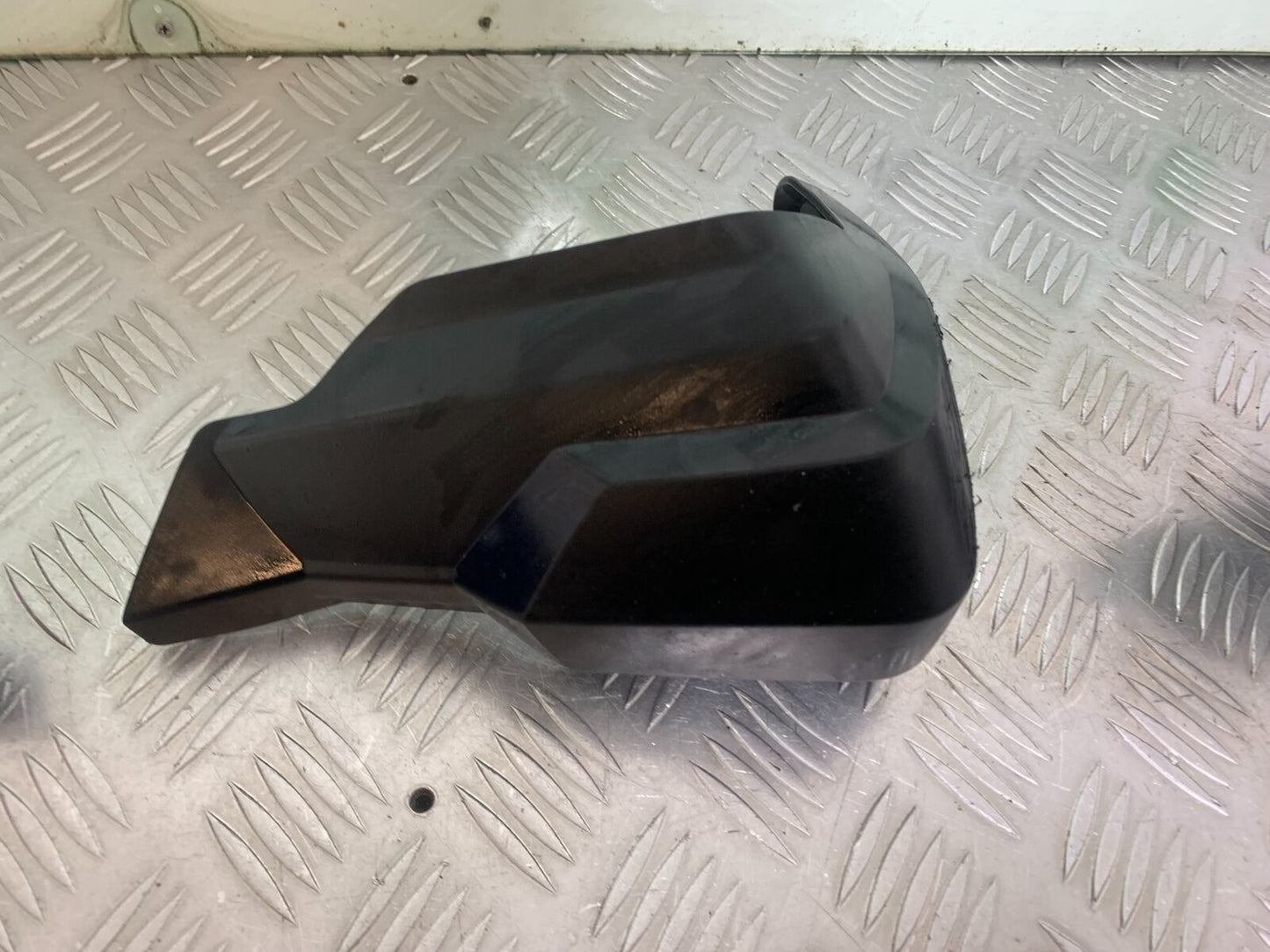 TRIUMPH TIGER 800 HAND GUARDS YEAR 2011-2014 (CMB1113)