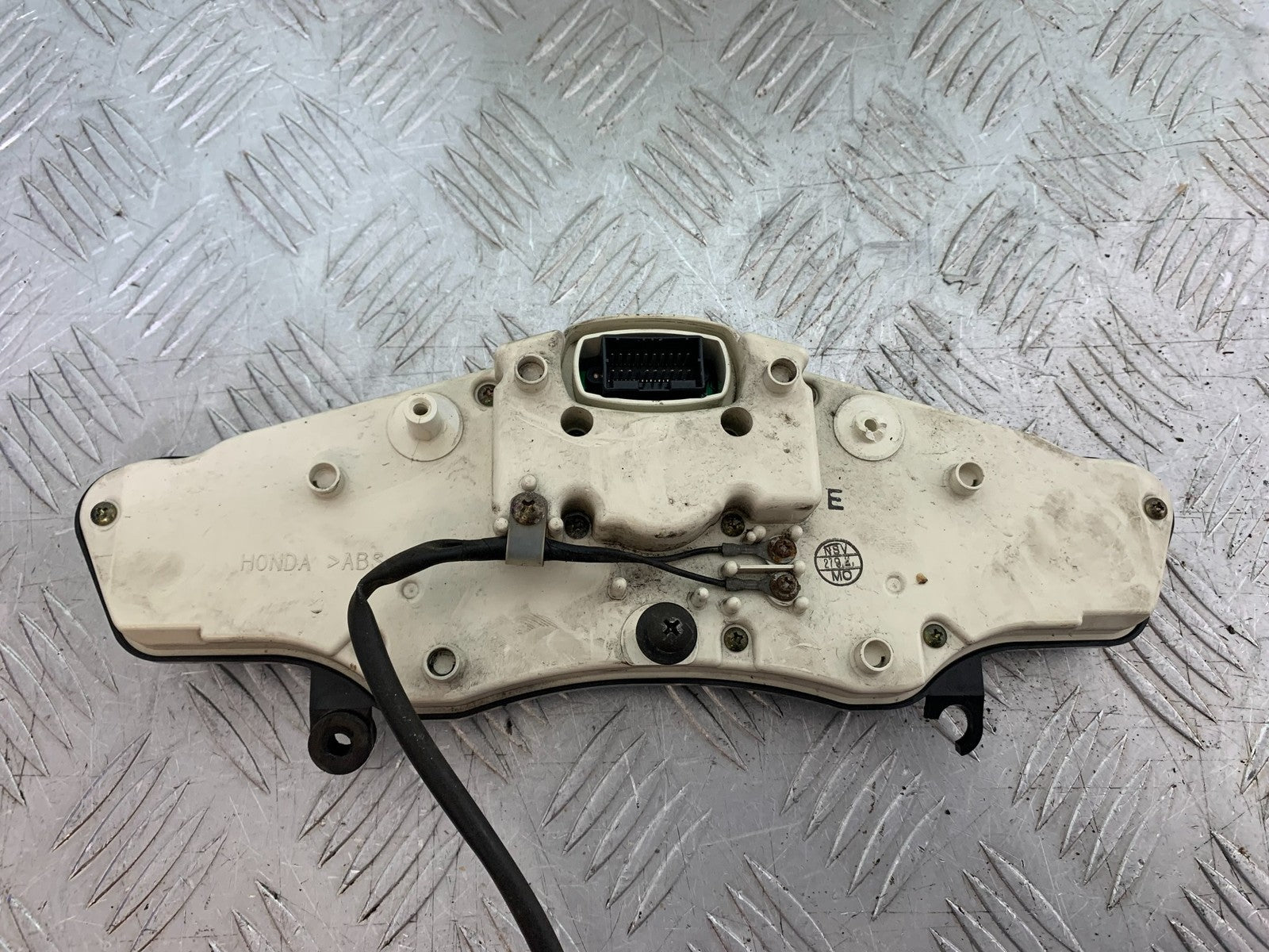 HONDA VFR800 VFR 800 V-TEC CLOCKS SPEEDO DASH  YEAR 2002 -09 (CMB1296)