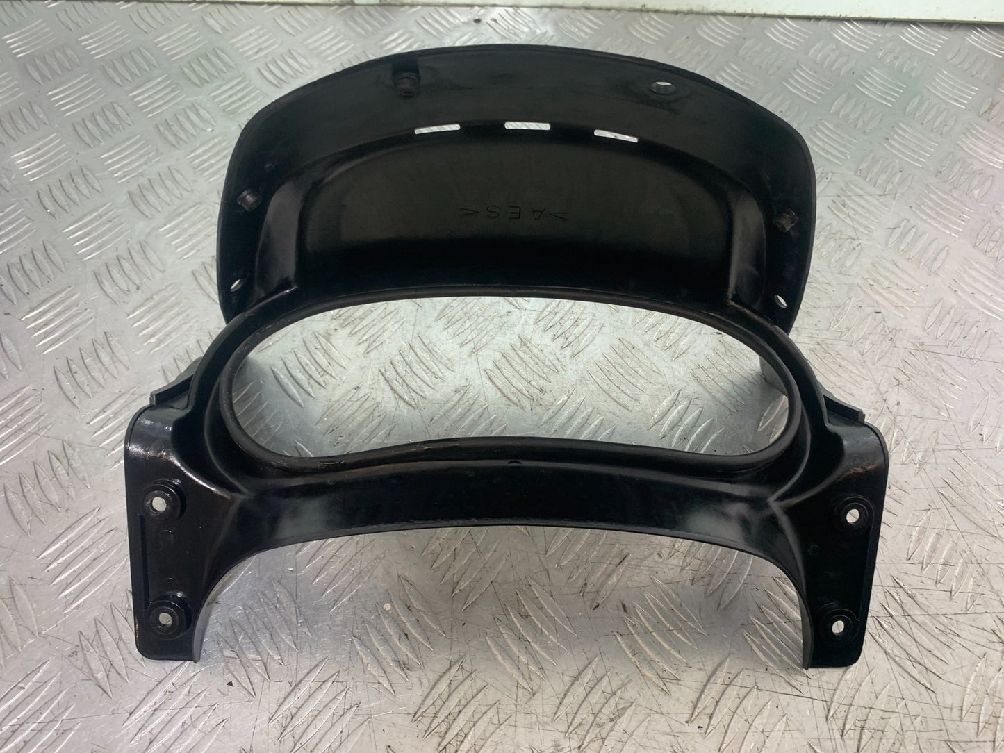 YAMAHA XJ900 XJ 900 DIVERSION CLOCKS SURROUND  YEAR 1994-2002 (CMB1292)
