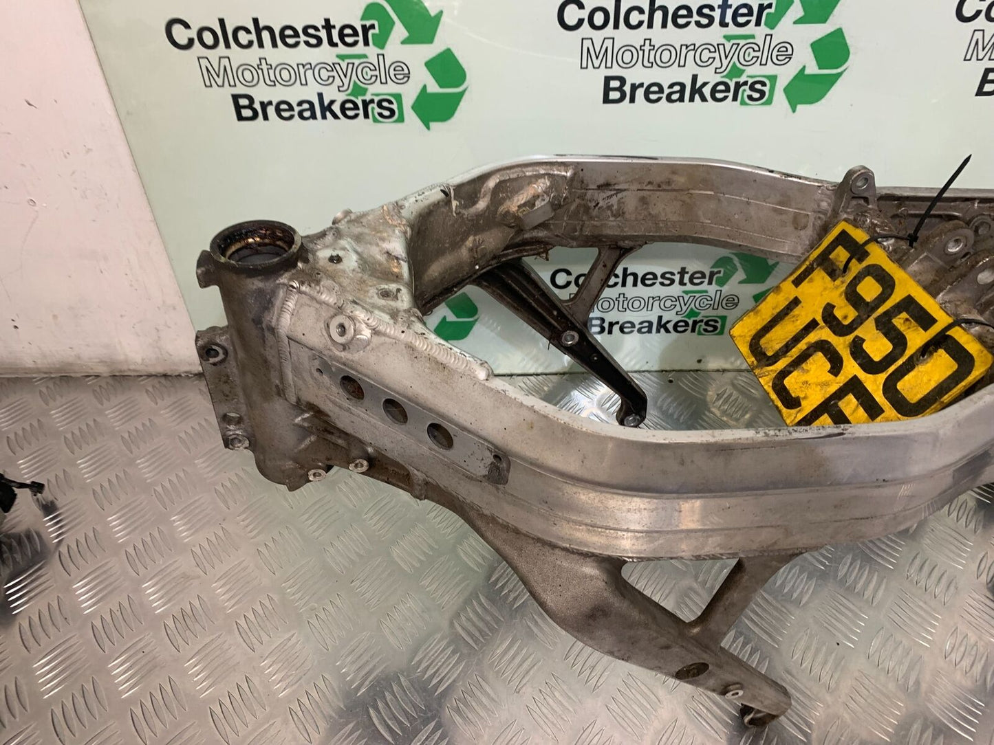 HONDA CBR 400 NC23 TRI-ARM FRAME AND REG  YEAR YEAR 1987-89 (STOCK 969)