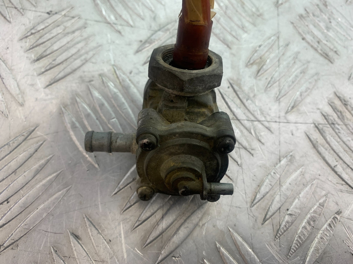 HONDA VTX1300 S-6  PETROL TAP YEAR 2004-09 (CMB1159)
