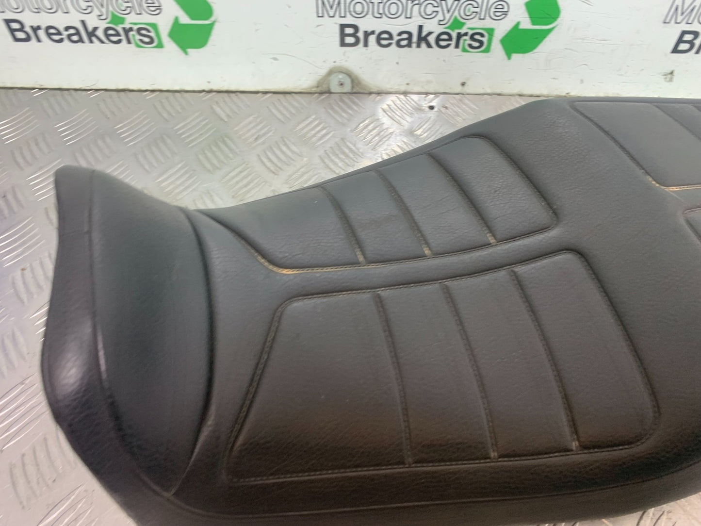 YAMAHA XJ900 XJ 900 DIVERSION SEAT   YEAR 1994-2002 (CMB1292)