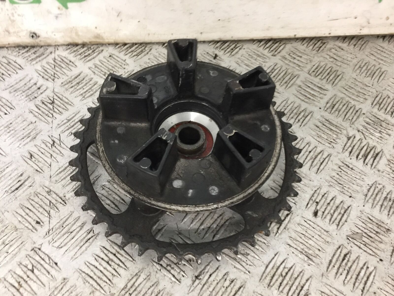 HONDA CB600 CB 600 F-9 HORNET REAR SPROCKET CARRIER   2010 (STOCK 782)