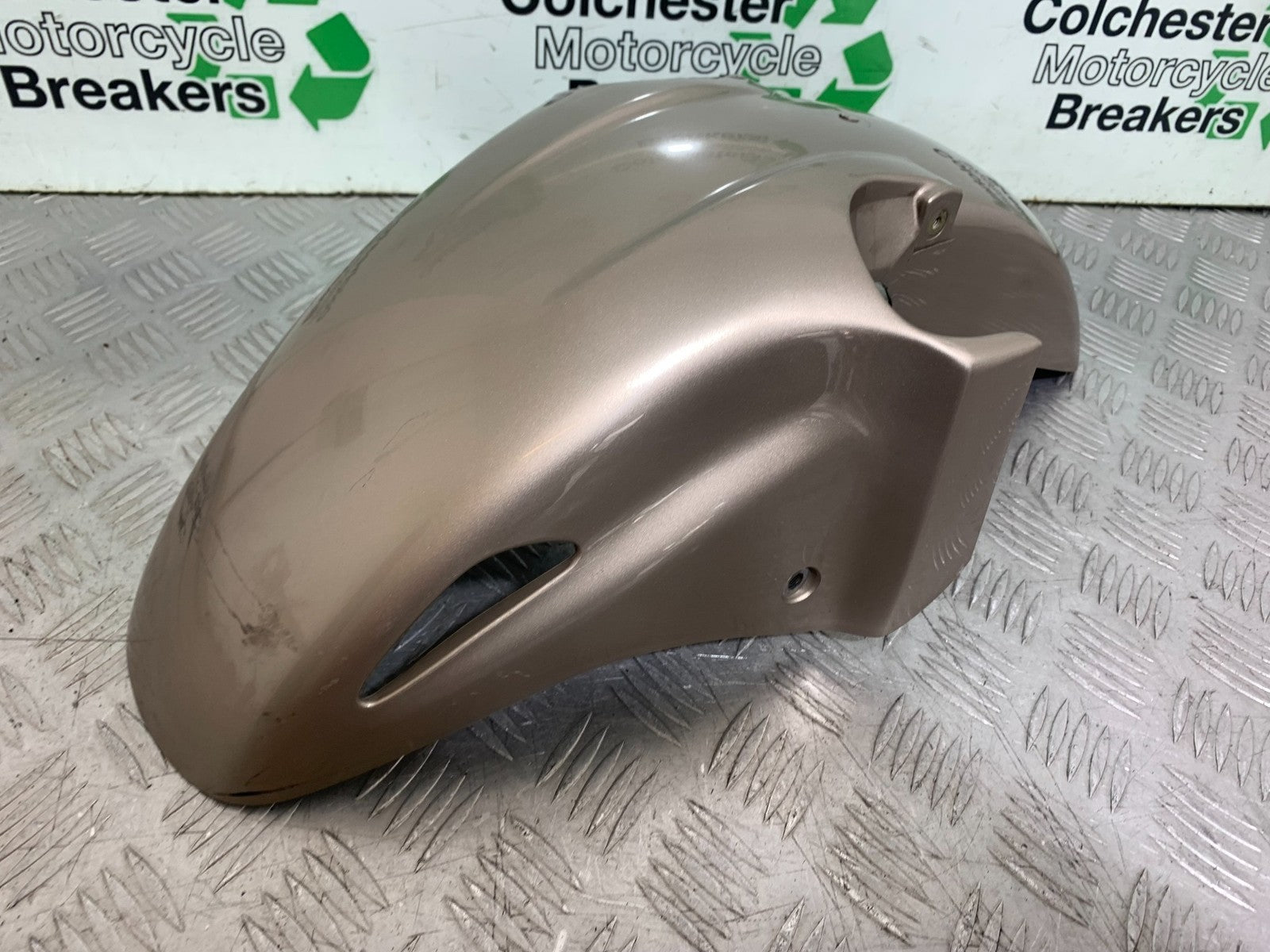 HONDA NT650 V DEAUVILLE FRONT MUDGUARD  YEAR 1998-01 (CMB1320)