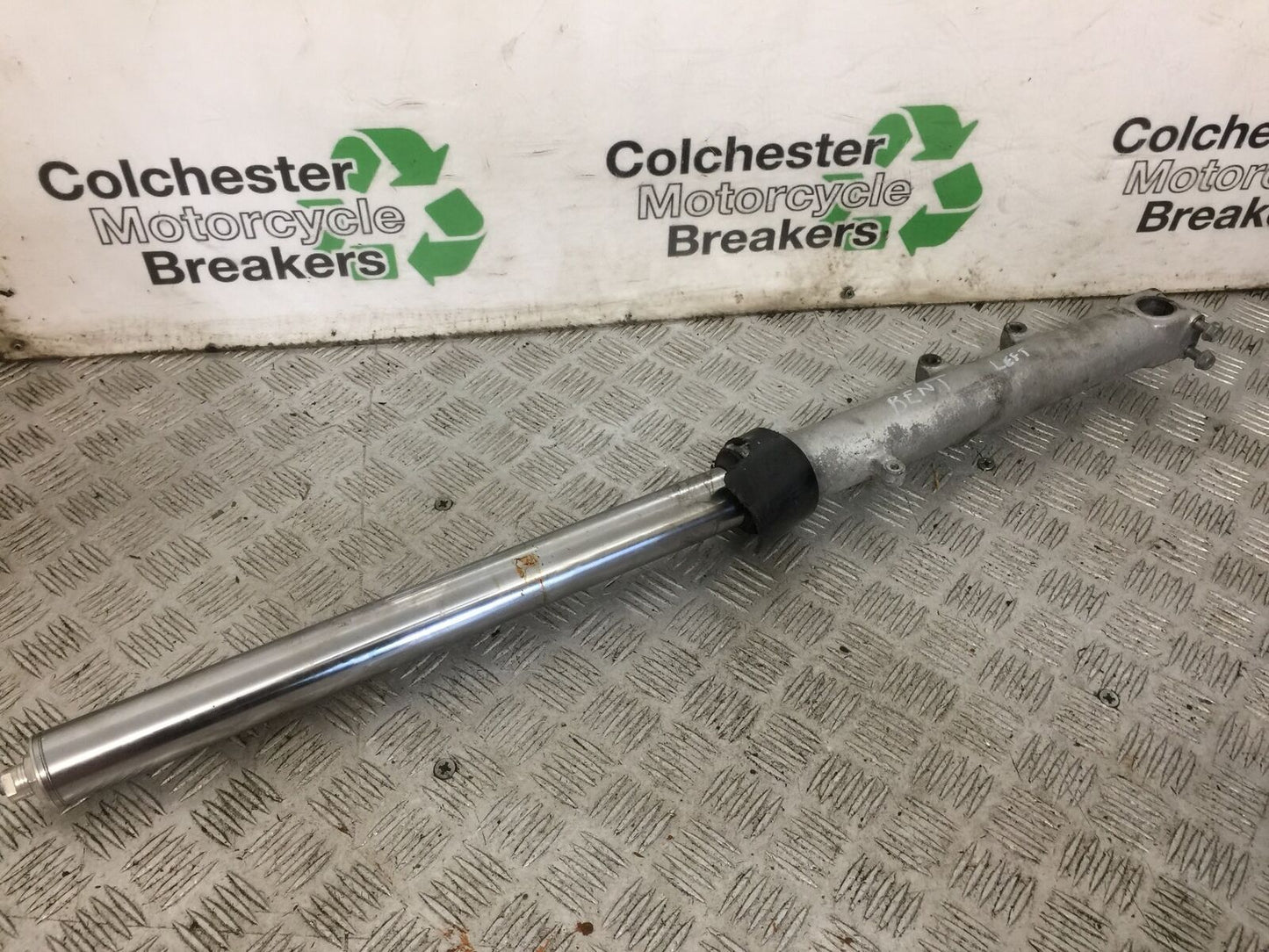 HONDA CBR600 CBR 600 LEFT FORK (BENT) YEAR 1997-98 (STOCK 892)