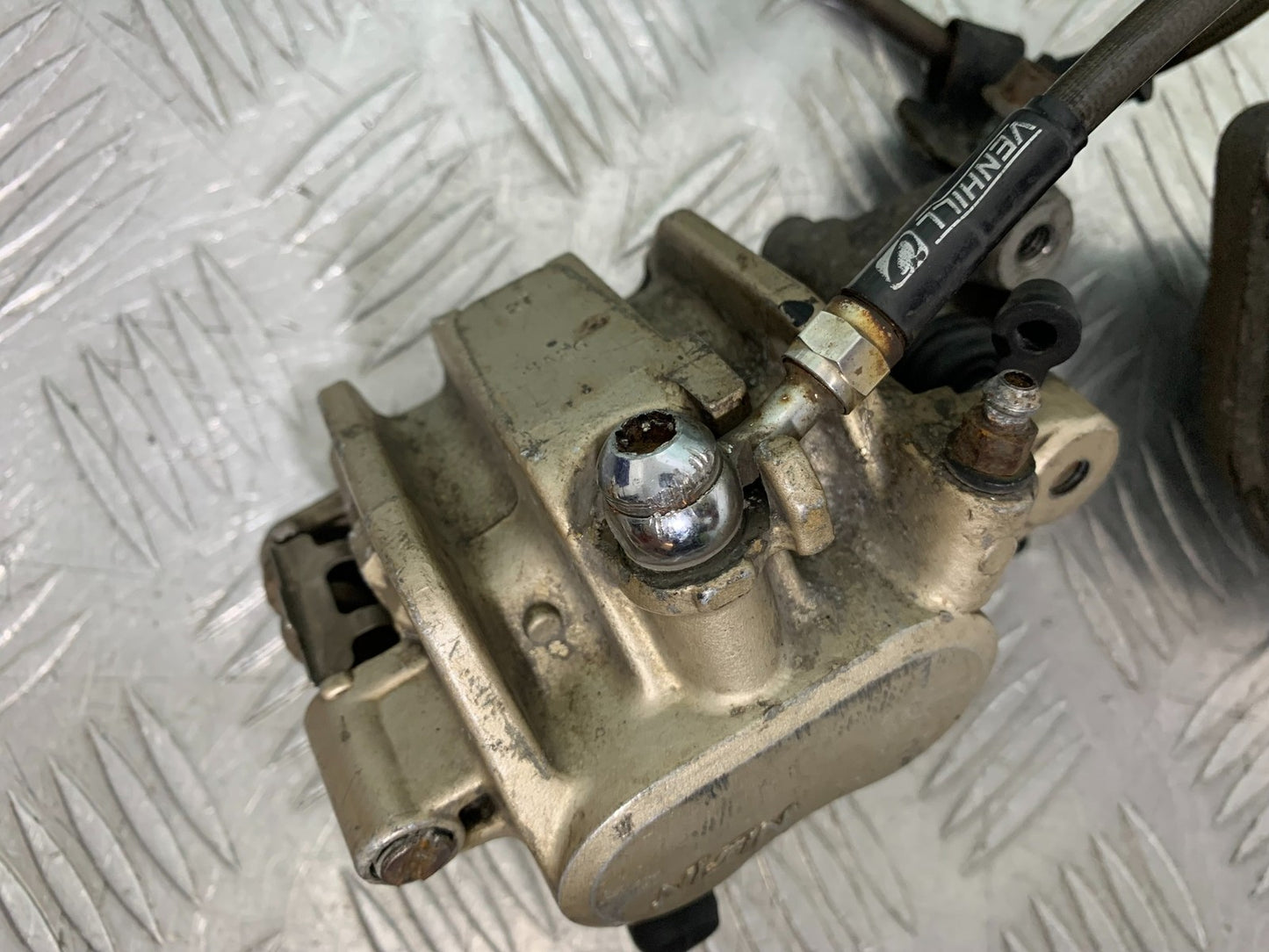 HONDA CB600 CB 600 HORNET FRONT BRAKE CALIPERS  YEAR 1998-2002 (CMB1297)