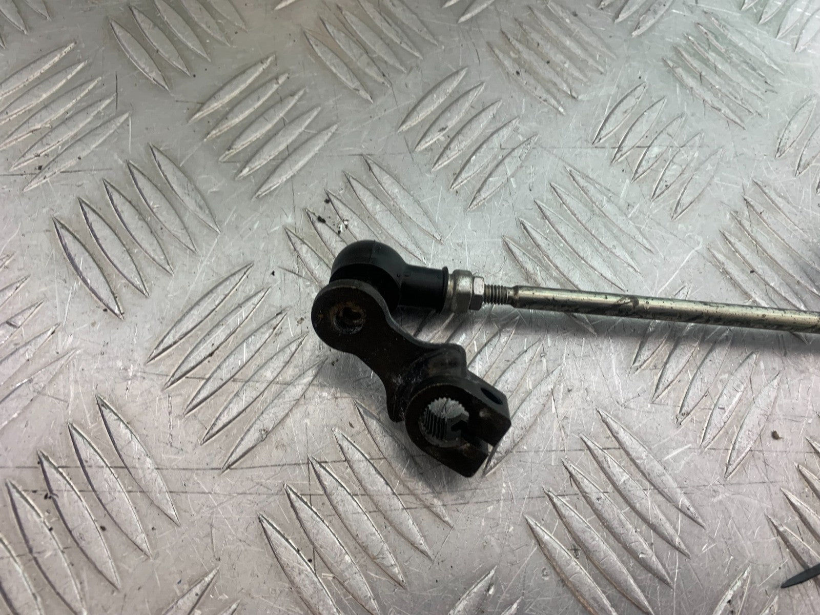 YAMAHA YZF R7 GEAR LEVER YEAR 2022-2025 (CMB1255)