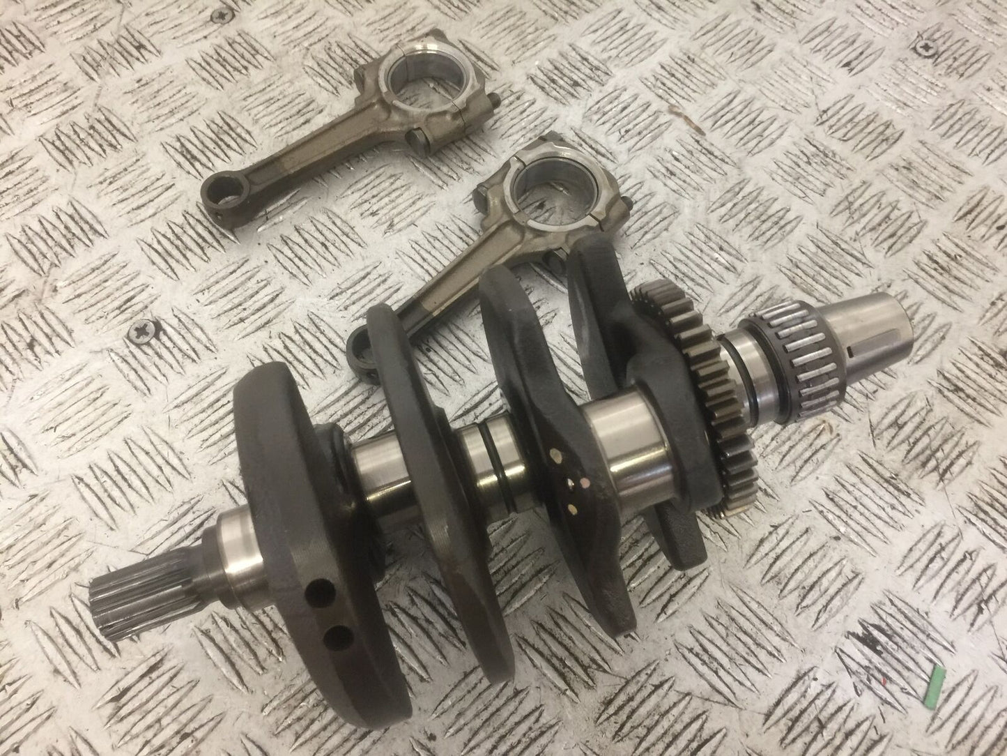 HONDA CBR500R  CBR500 R CRANK AND RODS   YEAR 2017 (STOCK 392)
