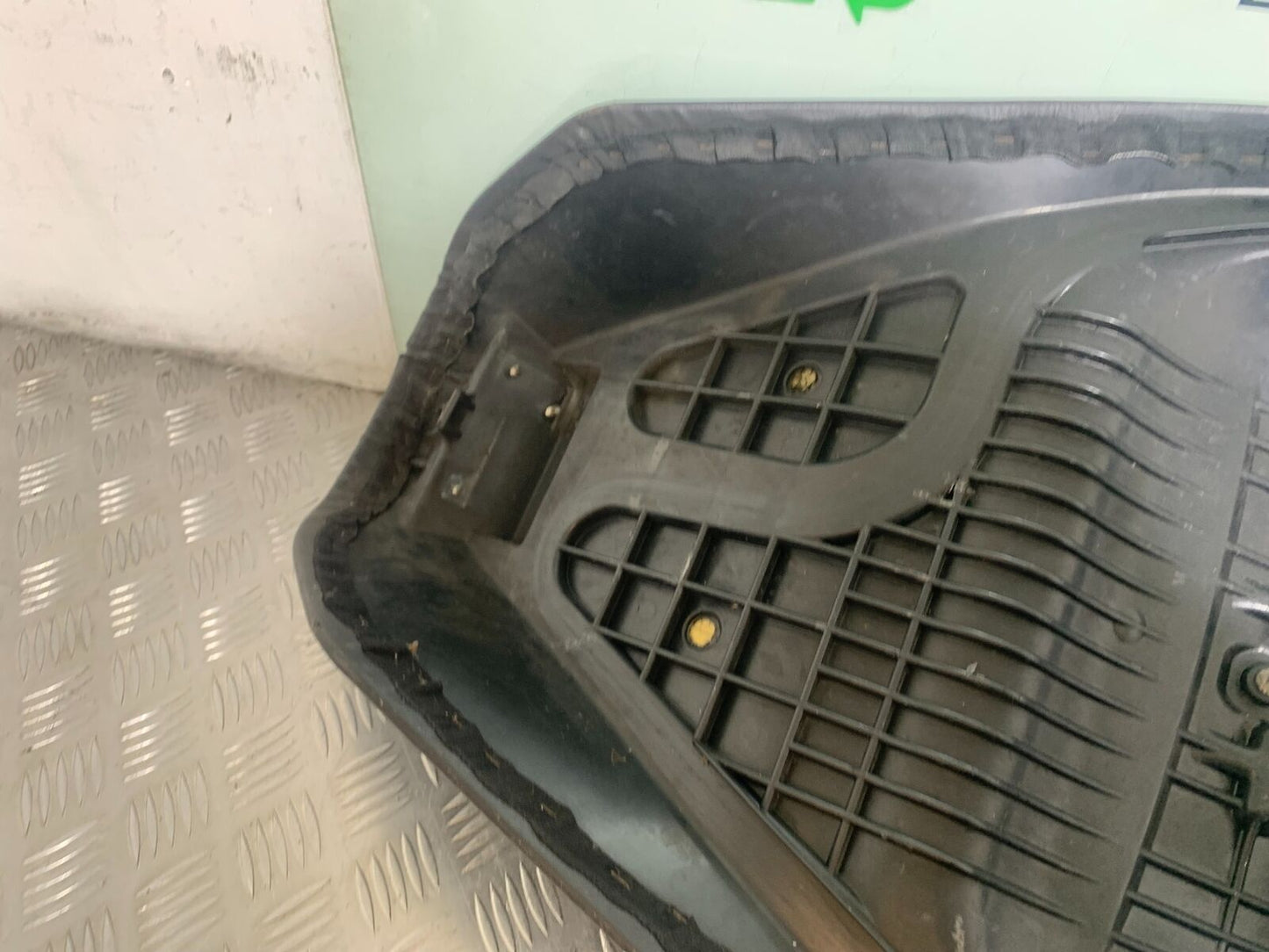 SUZUKI AN 200 UN 200 BURGMAN SEAT YEAR 2007-09 (CMB1128)