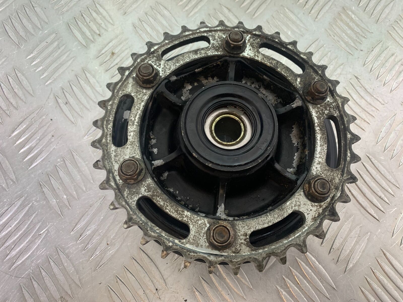 YAMAHA XJR1300 XJR 1300 REAR SPROCKET CARRIER   YEAR 1999-2003 (CMB1055)