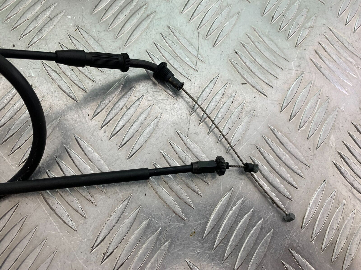 BMW F800 GT THROTTLE CABLE YEAR 2013-2017 (CMB1031)